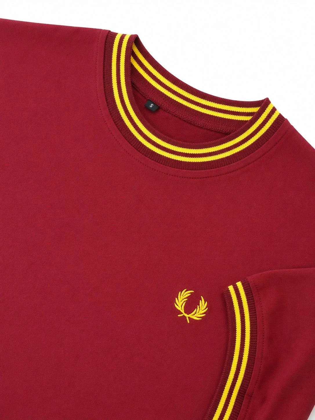 camiseta vinotinto cuello rayas Amarillo 