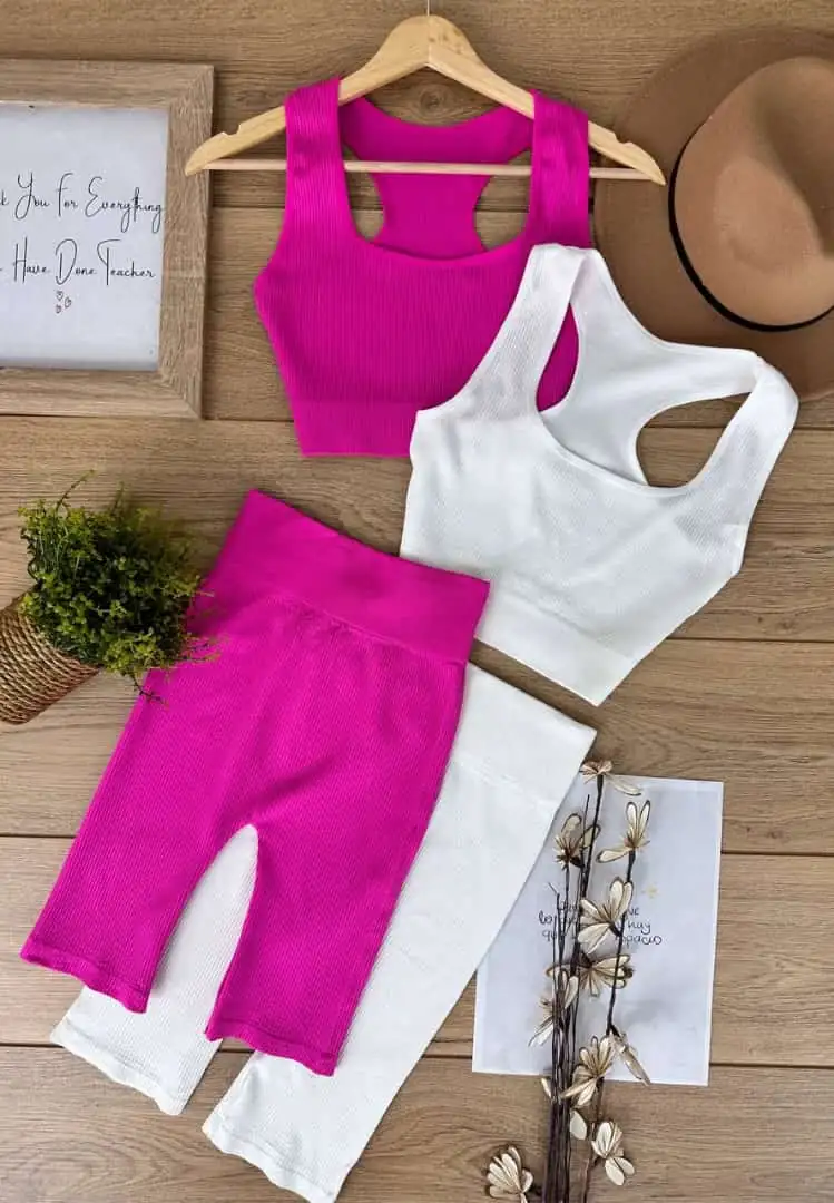 Conjunto deportivo para dama (crop top-biker)