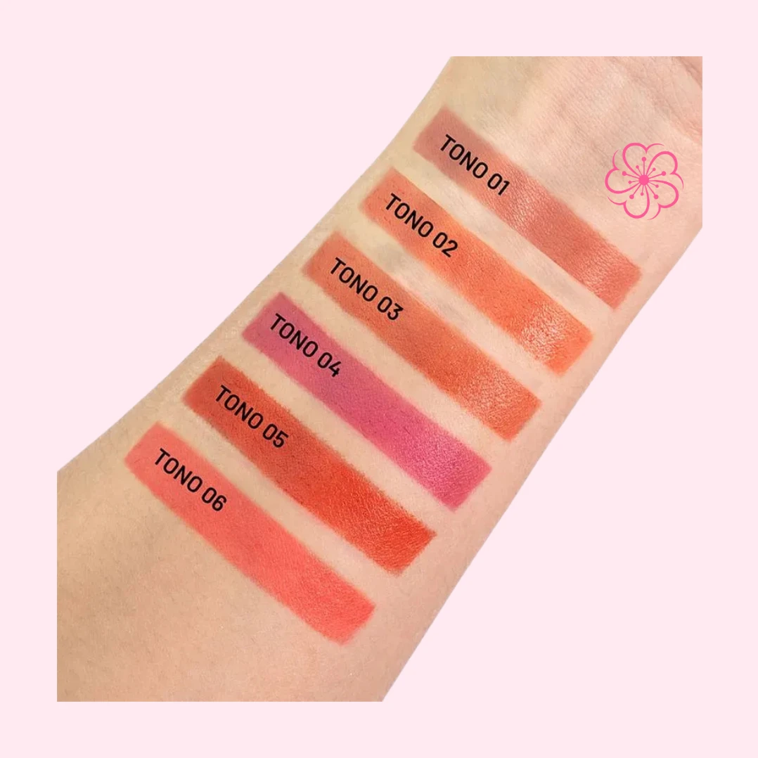 Gloss Pretty Things  2