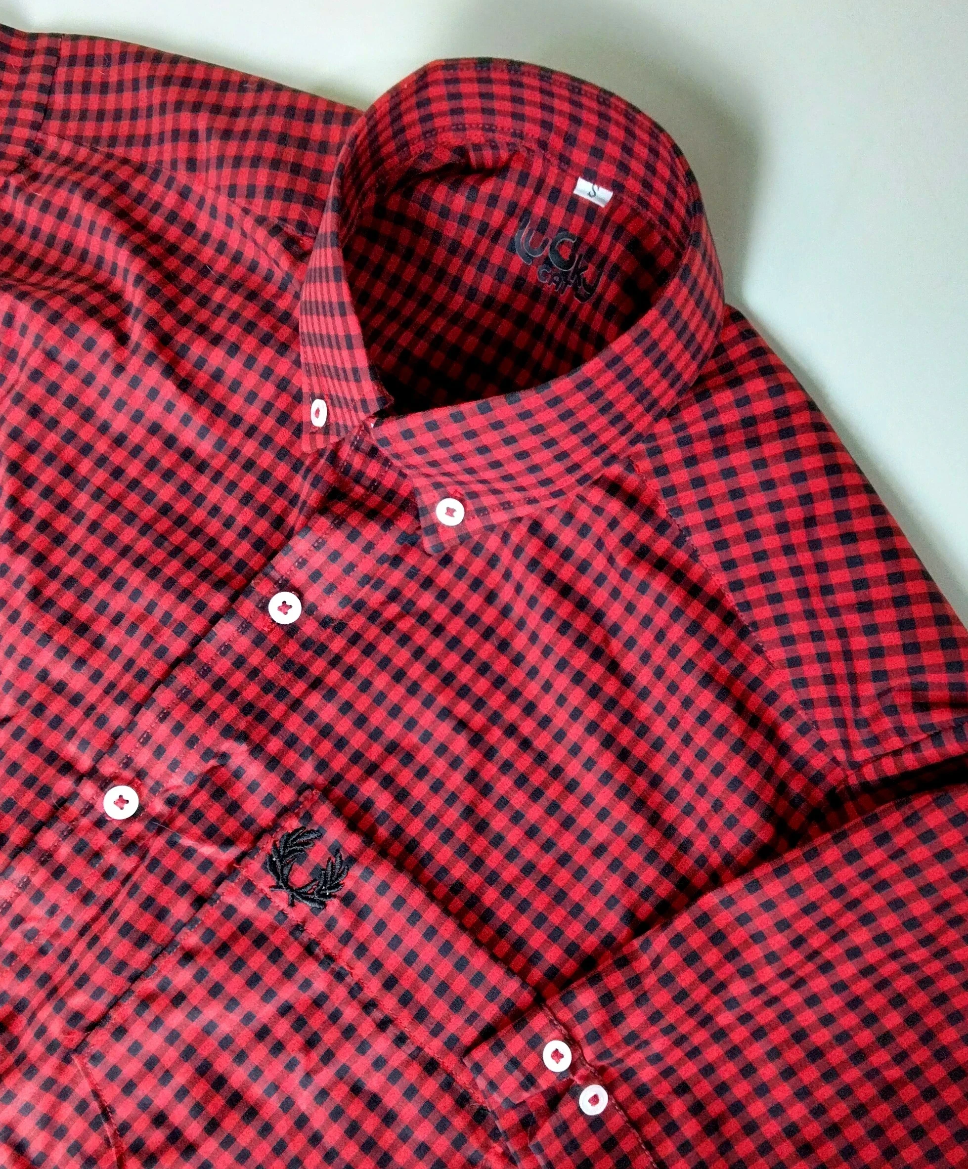 Camisa cuadros rojos y negro talla 