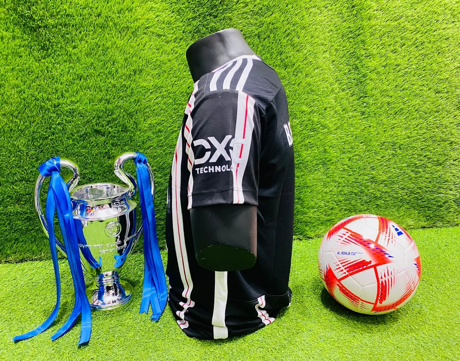 M.UNITED  2