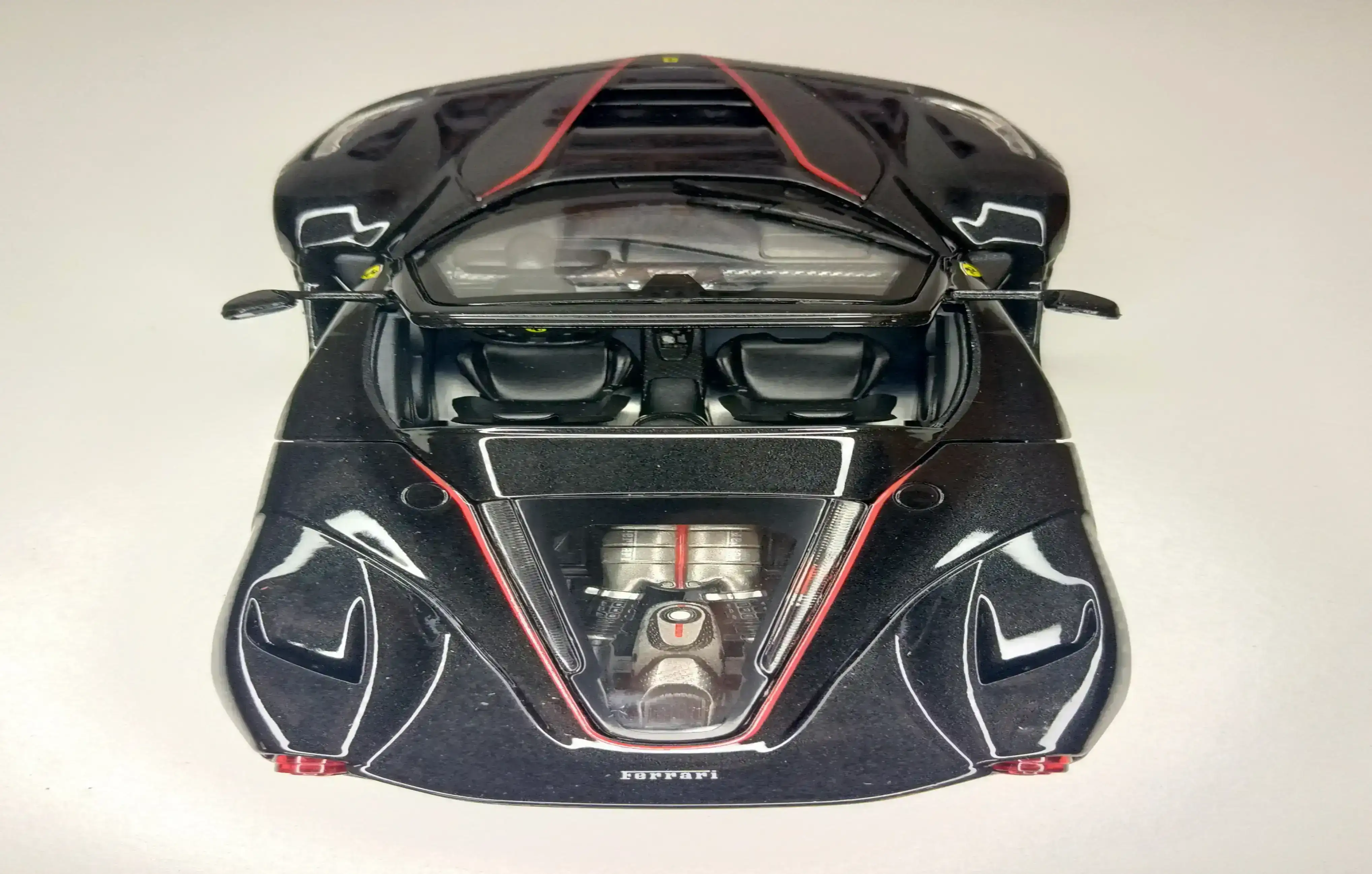 LA FERRARI Aperta 4