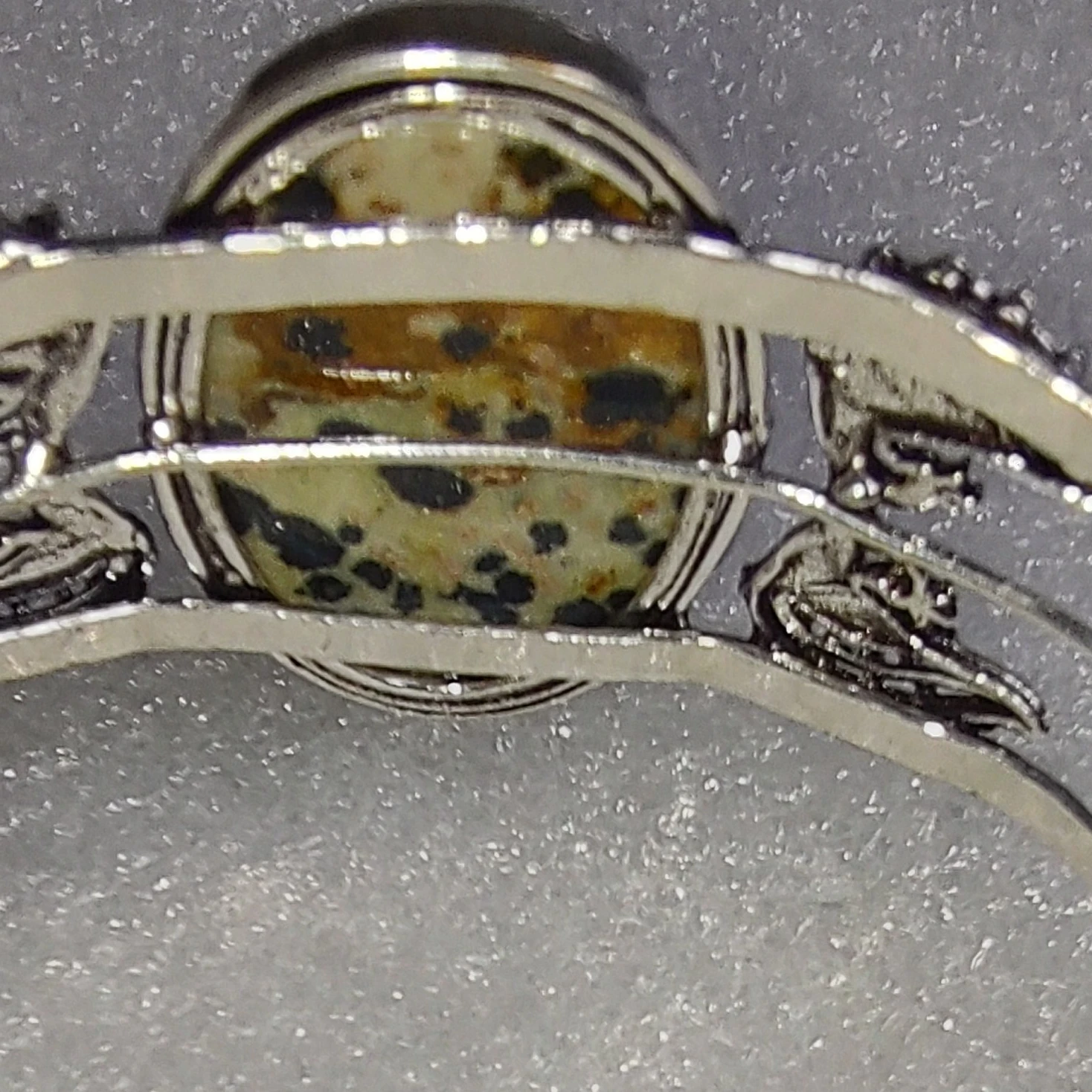 Pulsera bañada en plata con Jaspe Dalmata 5