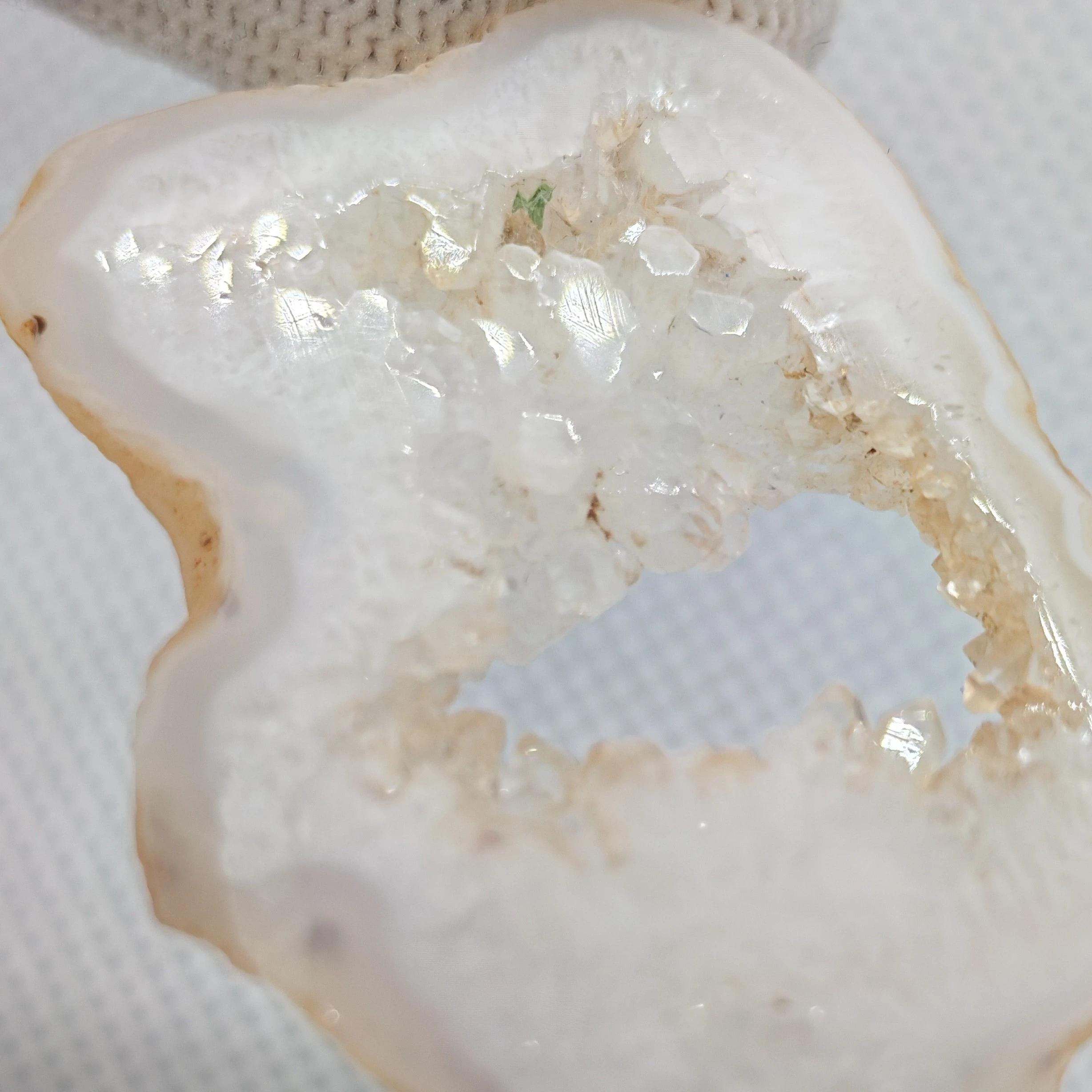 Rodaja de Ágata Natural con Drusa Cristalina 4