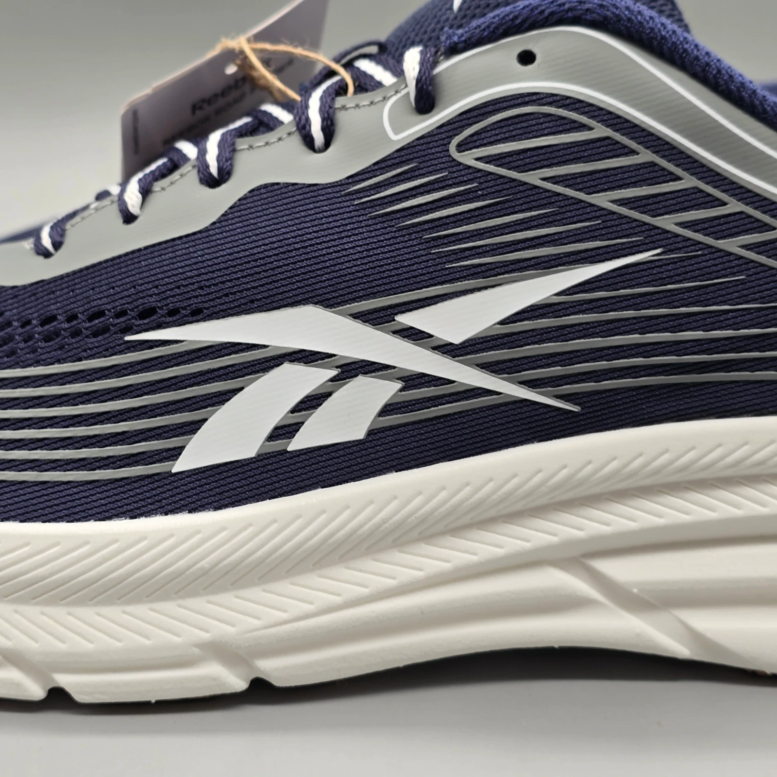 REEBOK ROAD STRIDER 7