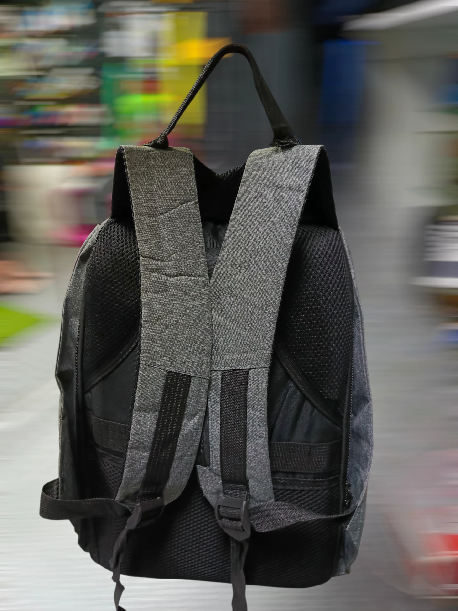 MOCHILA ANTI ROBÓ  3