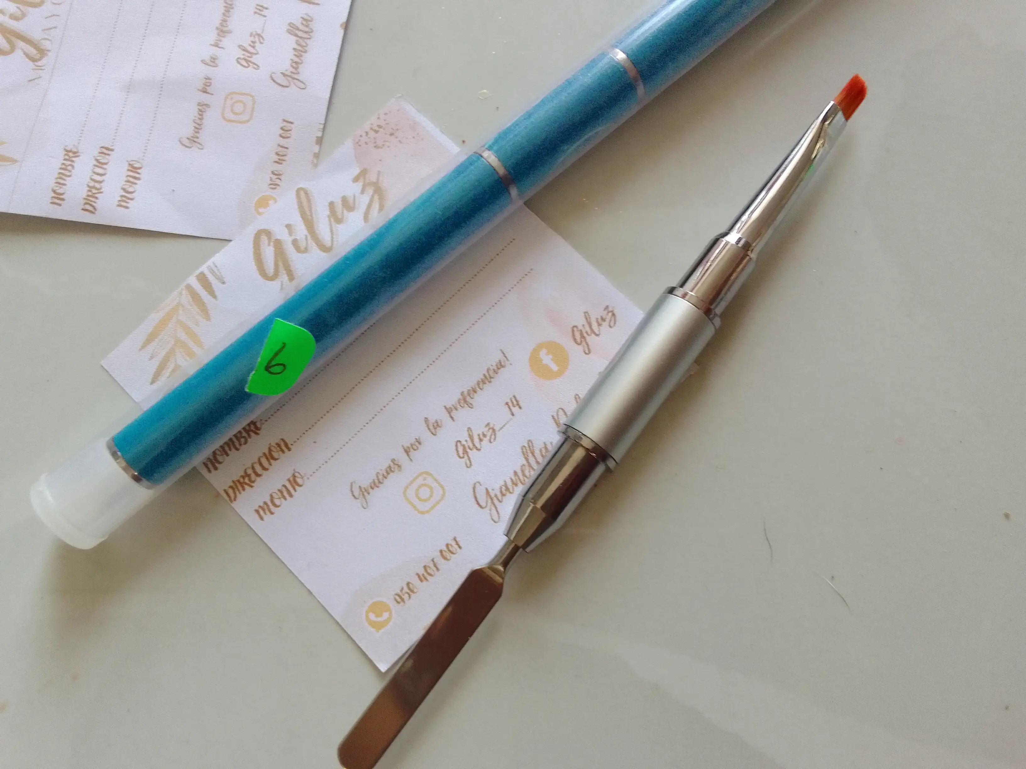 Pincel de uñas
