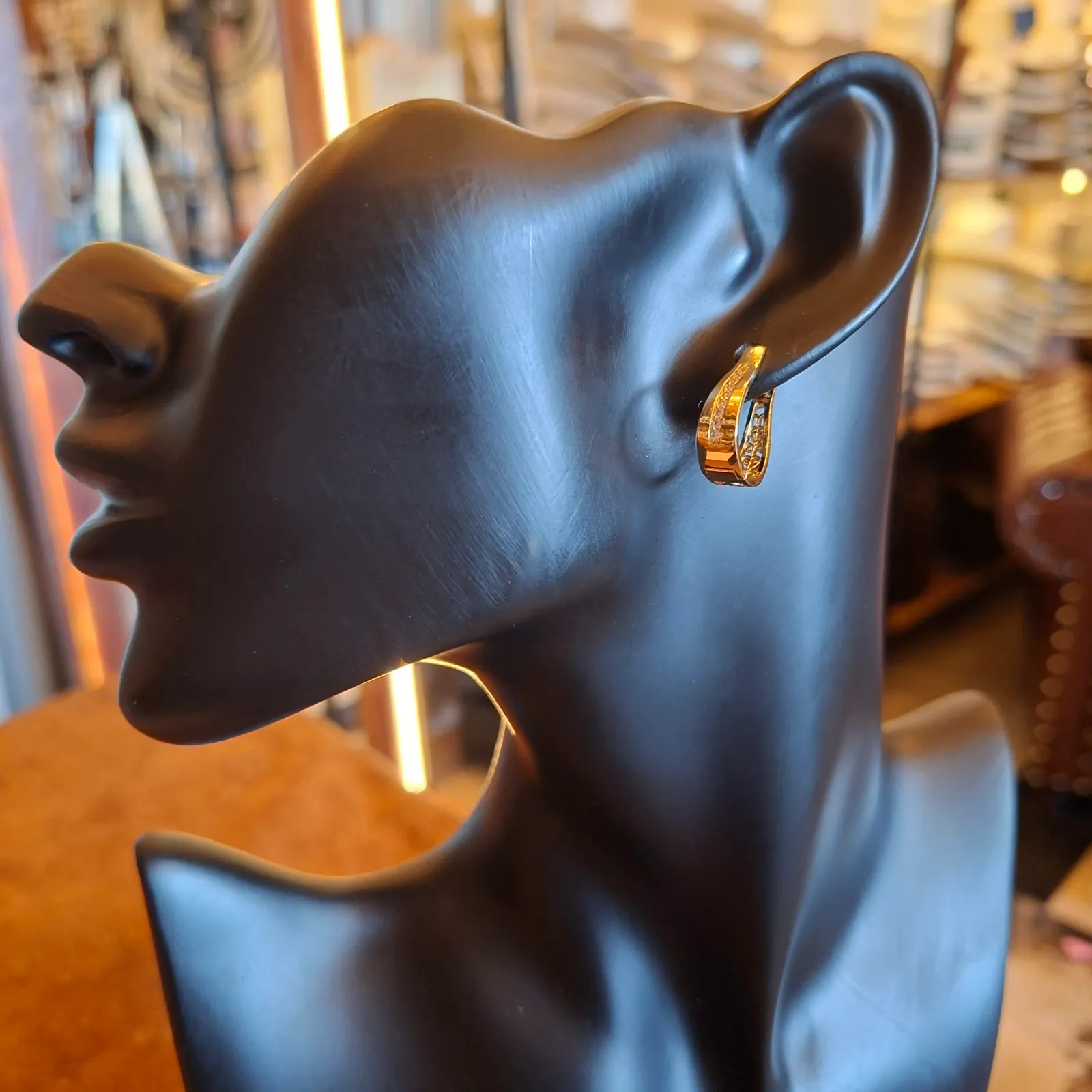 ARETES