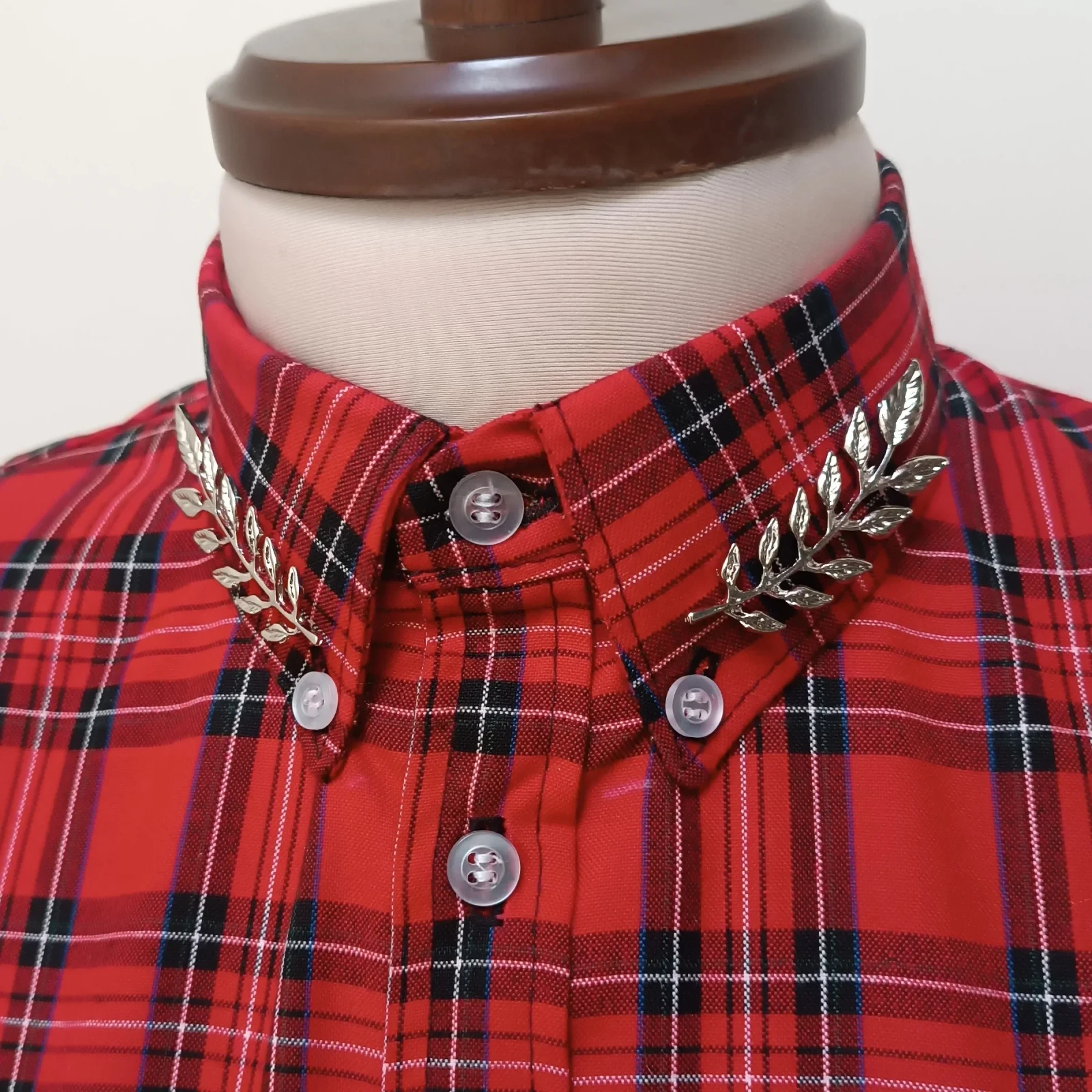 Pins en forma de laurel  5