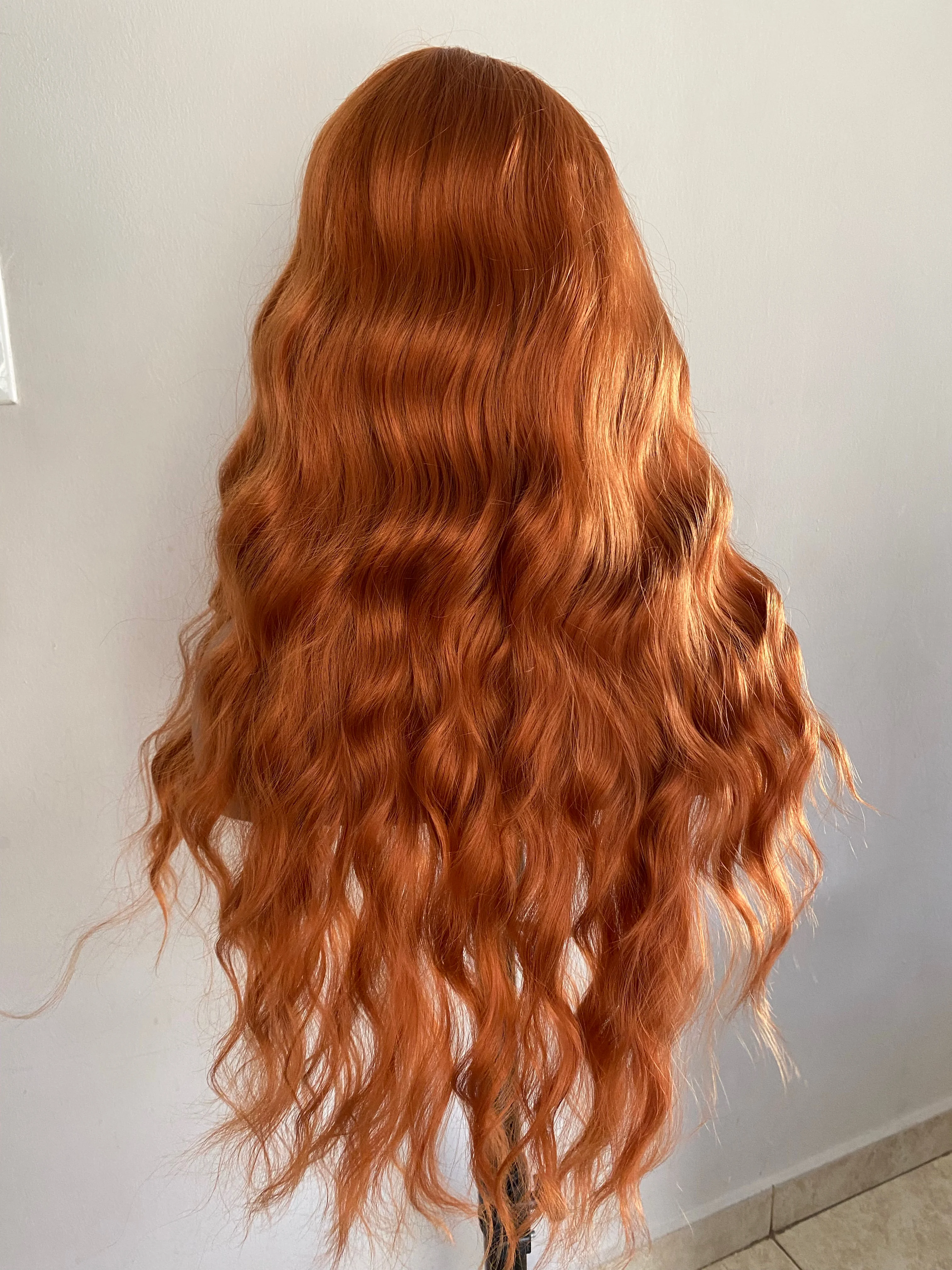 Peluca cobriza 26” 5