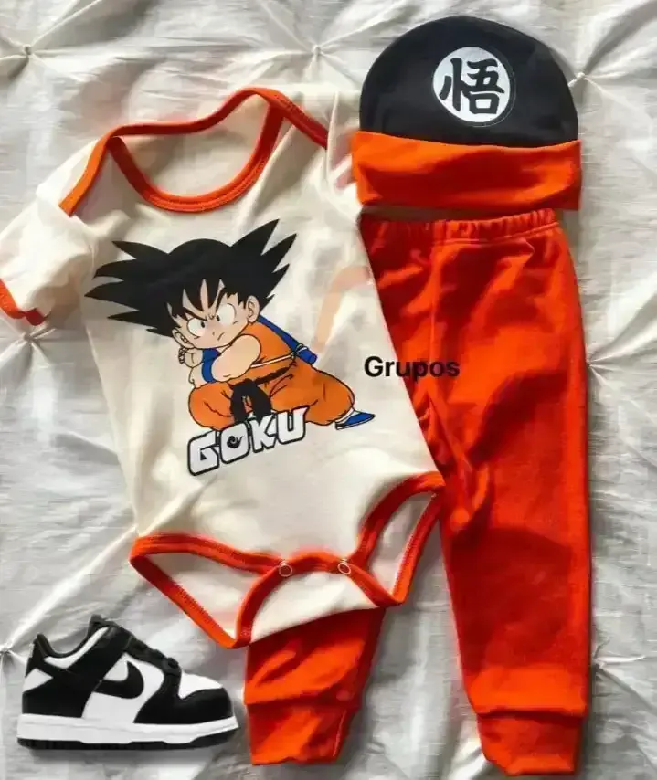 Set de 3 piezas pantalón, pañalero y gorrito Goku 6-8 m