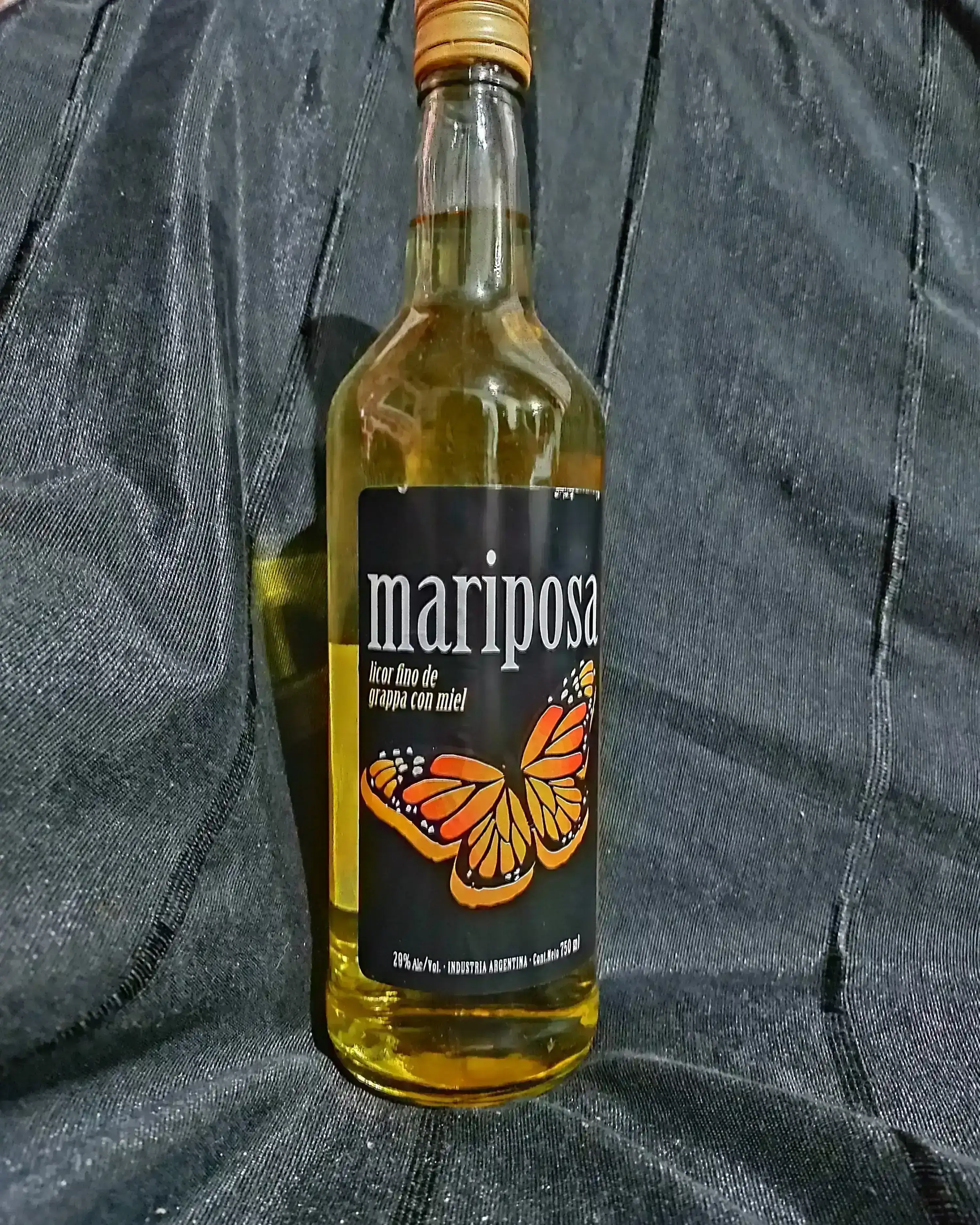 Mariposa licor fino 