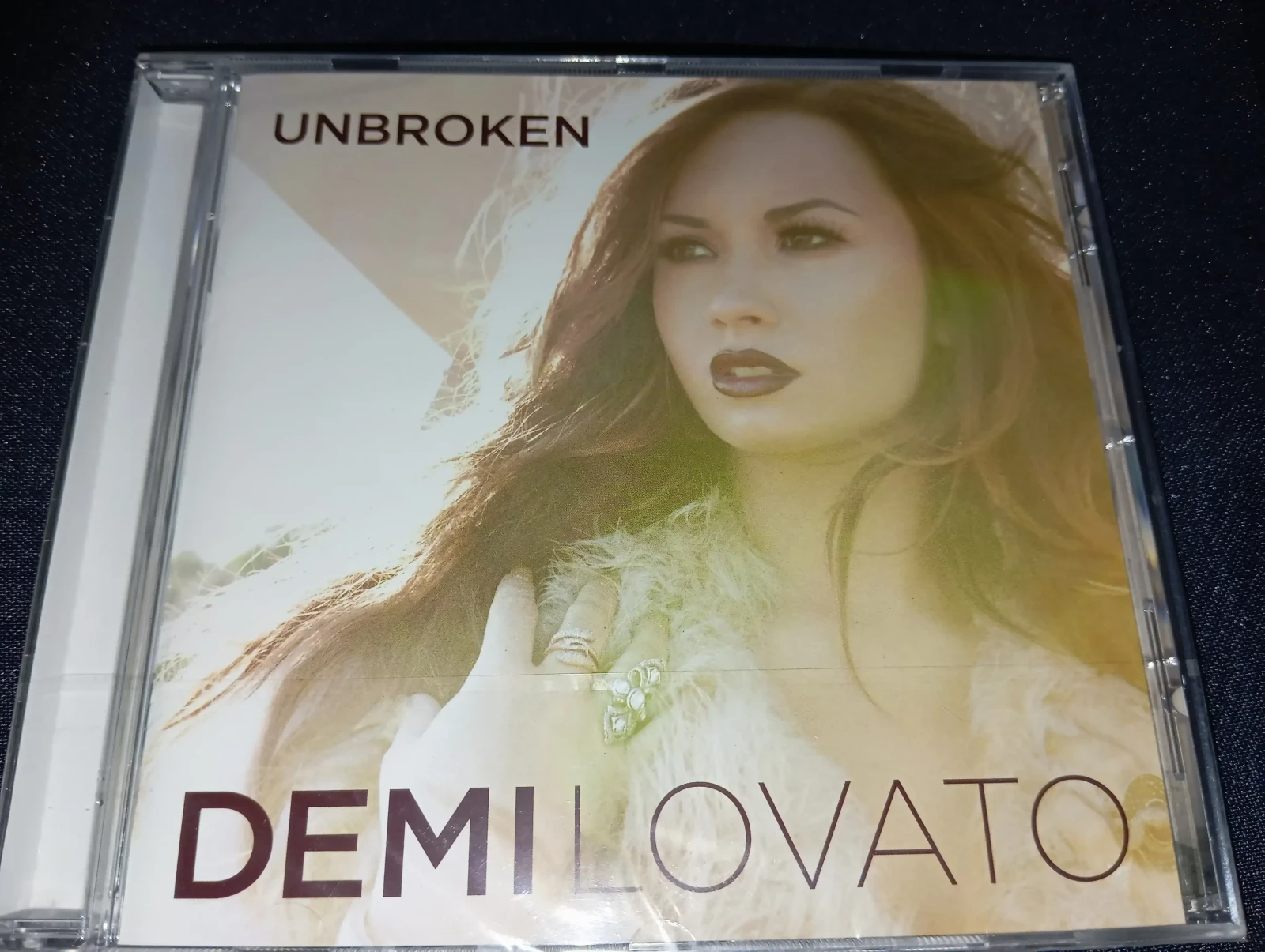 Demi Lovato - Unbroken (EU.)