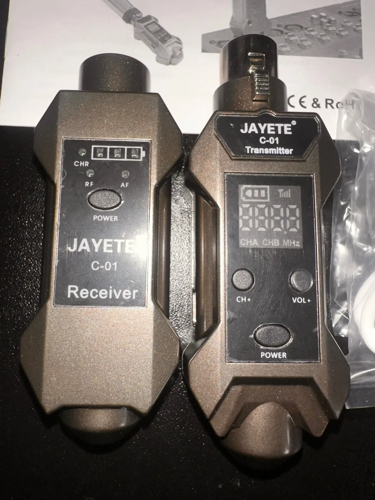 Sistema Inalámbrico De Micrófono Transmisor Receptor Uhf Dsp 4