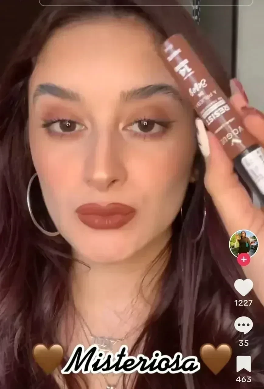vogue labial liquido resist misteriosa