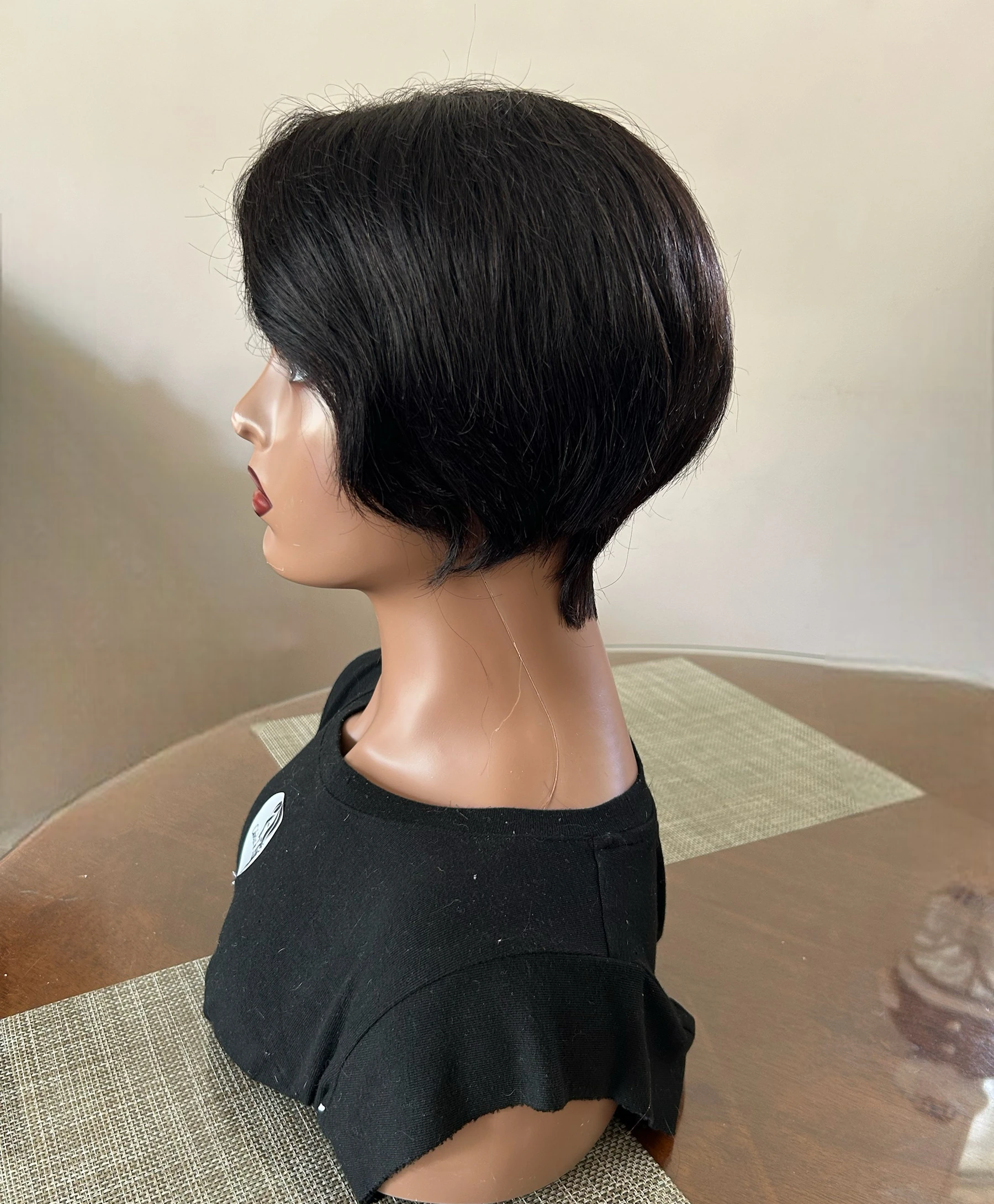 Peluca cabello humano pixie con partidura de lado  2