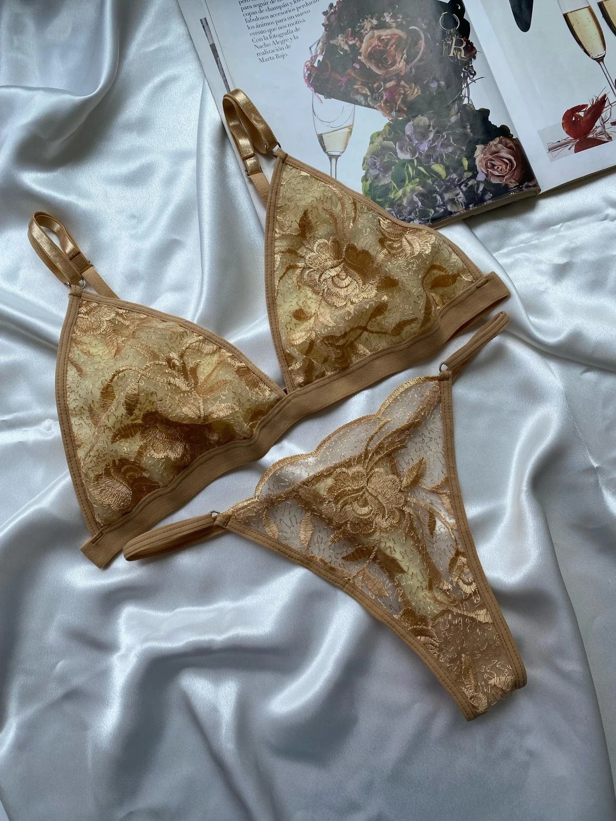 Set Amaranta dorado, talla S