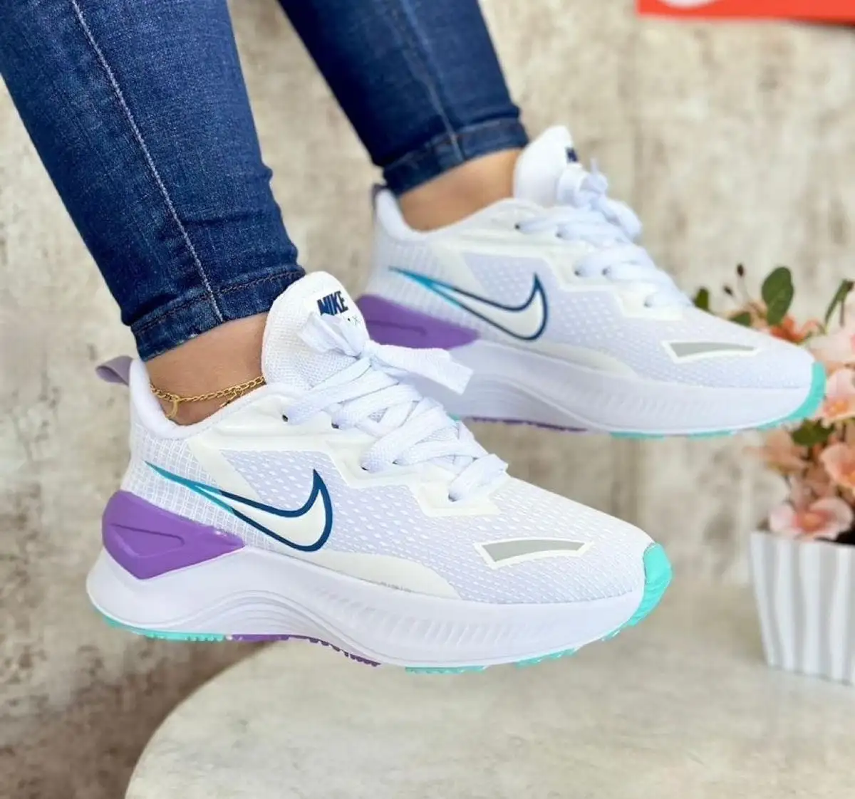 Tenis Nike Zoom X Blanco Lila Dama  3
