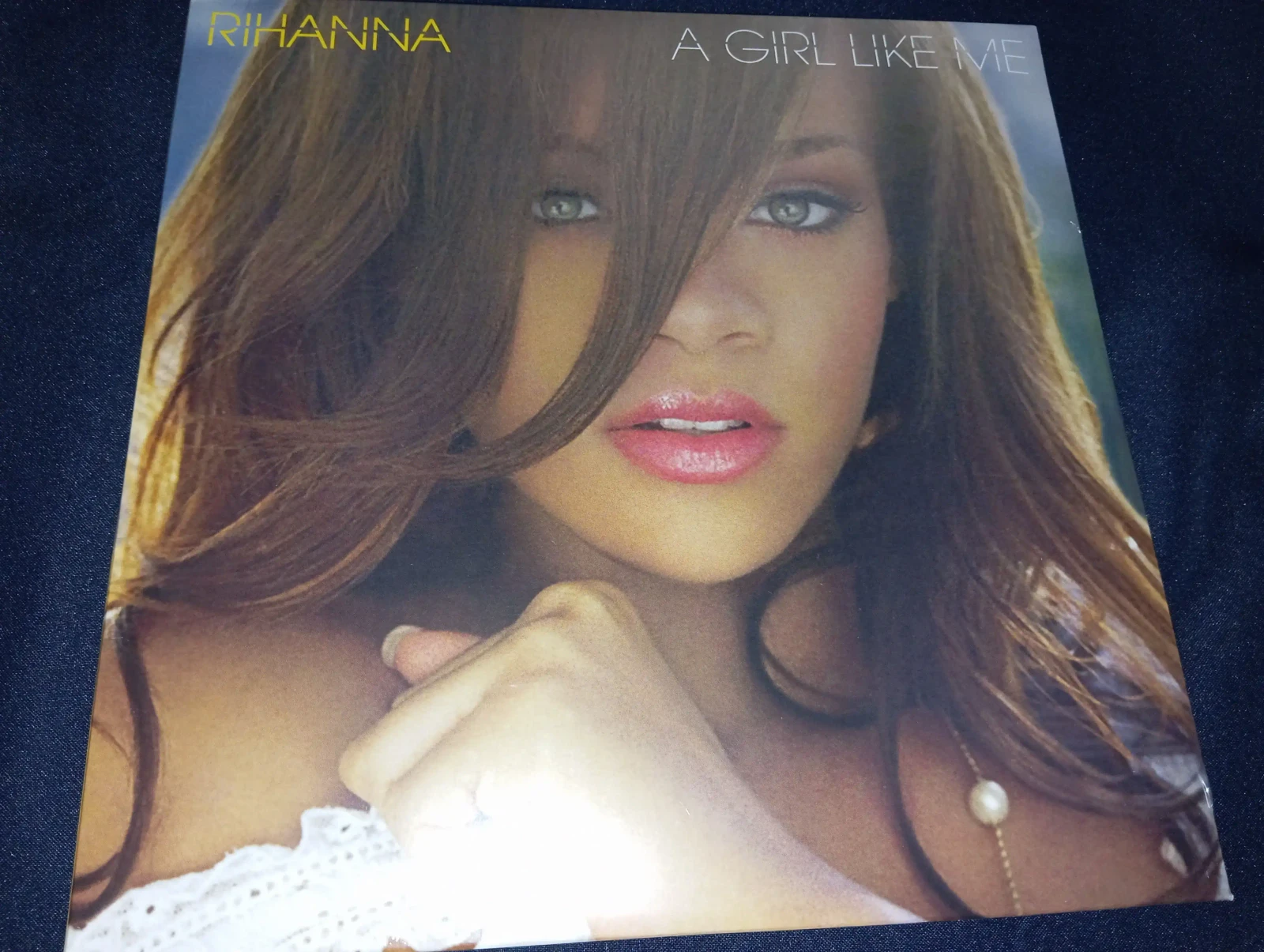 Rihanna - Girl Like Me (2LPS)(EU.)