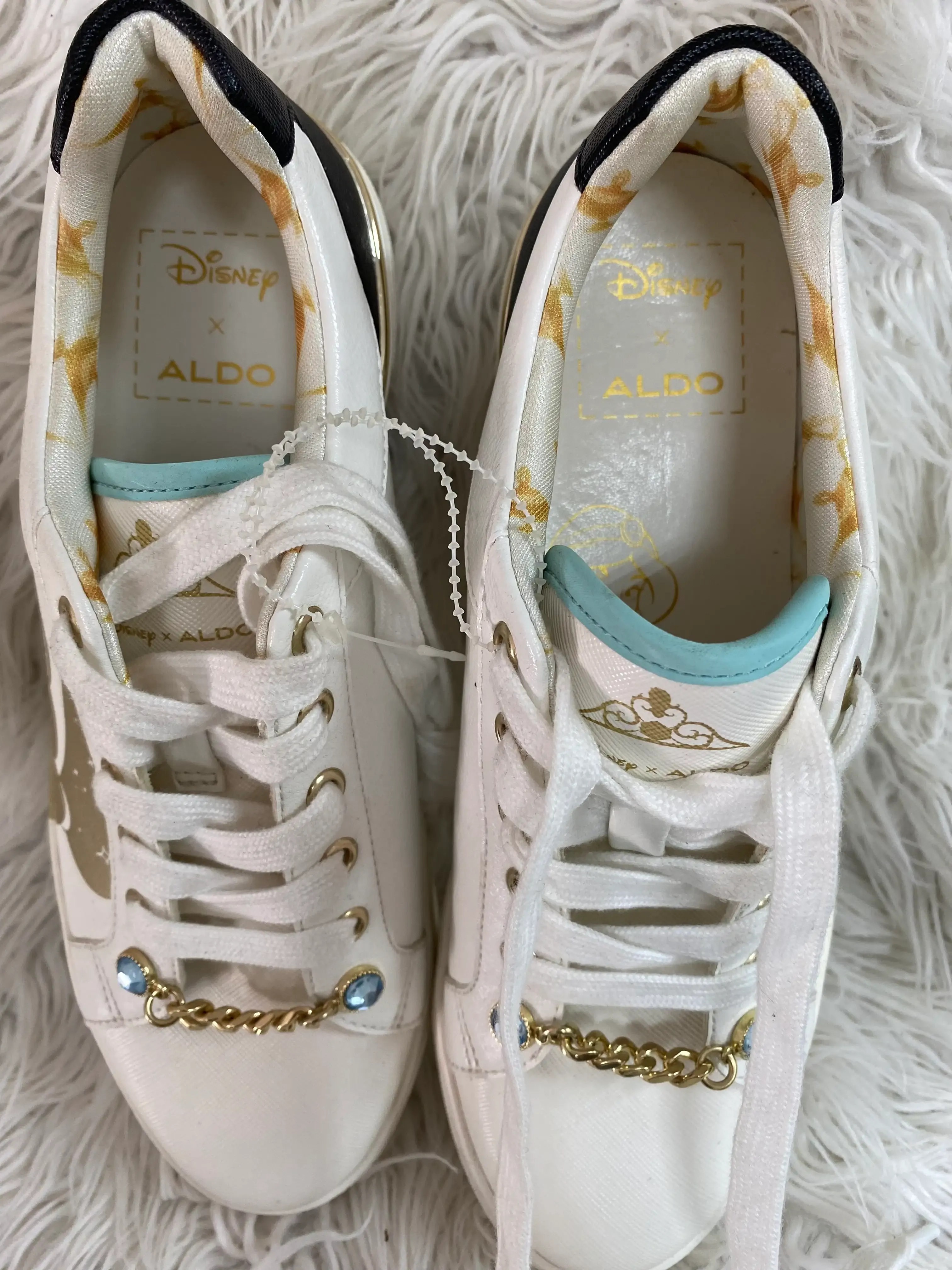 Tenis