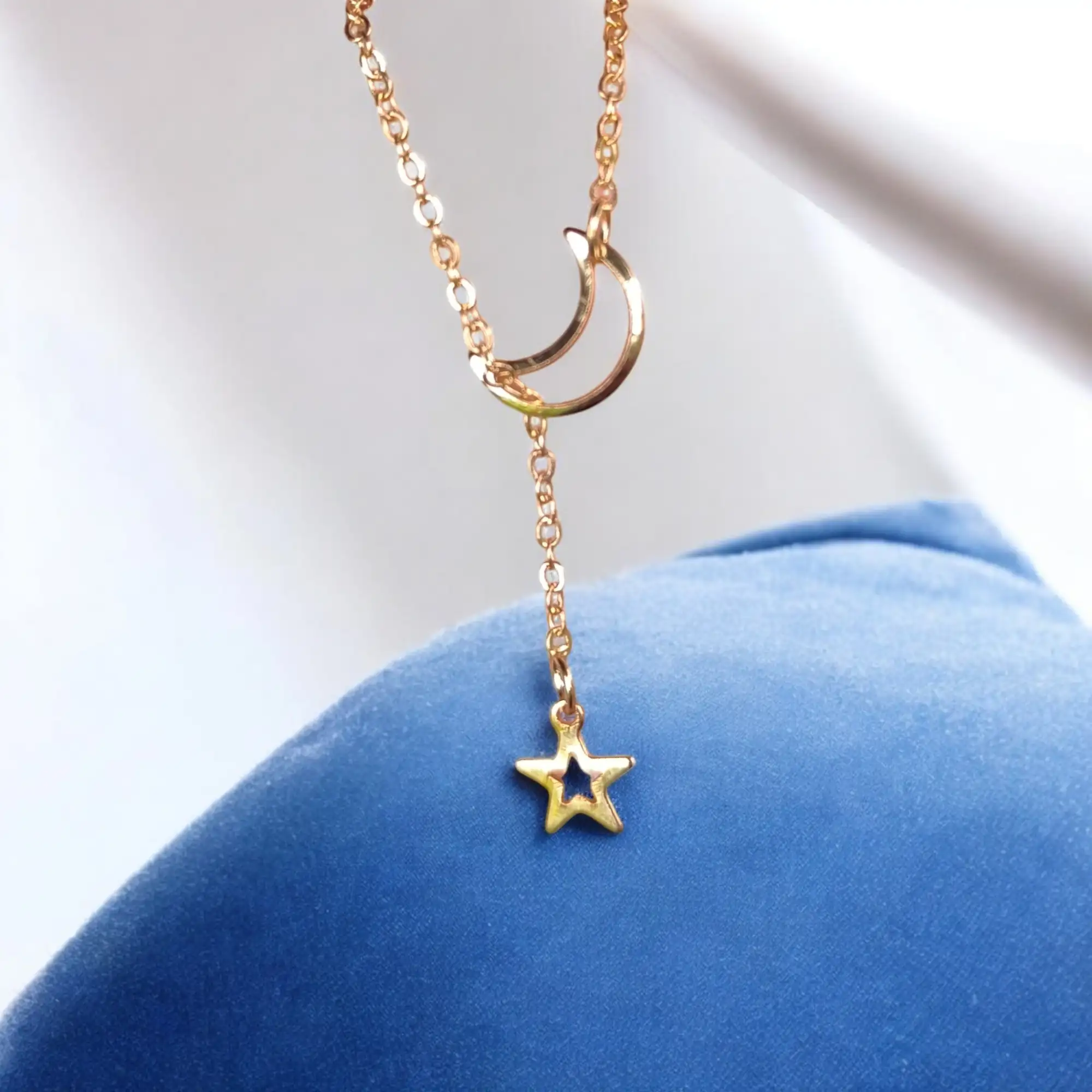 Luna y estrella en forma de Y