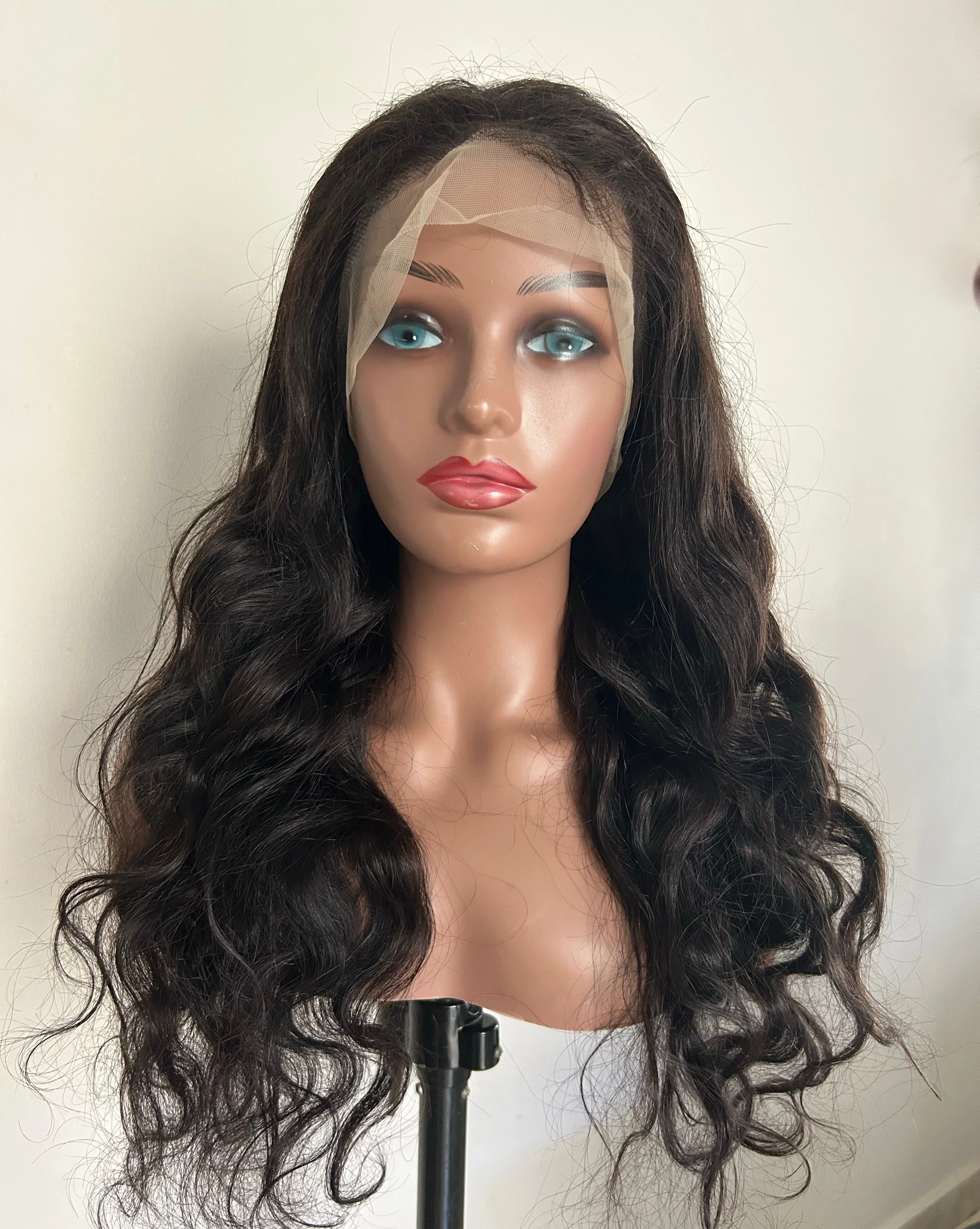 Peluca ondulada de 26”  2