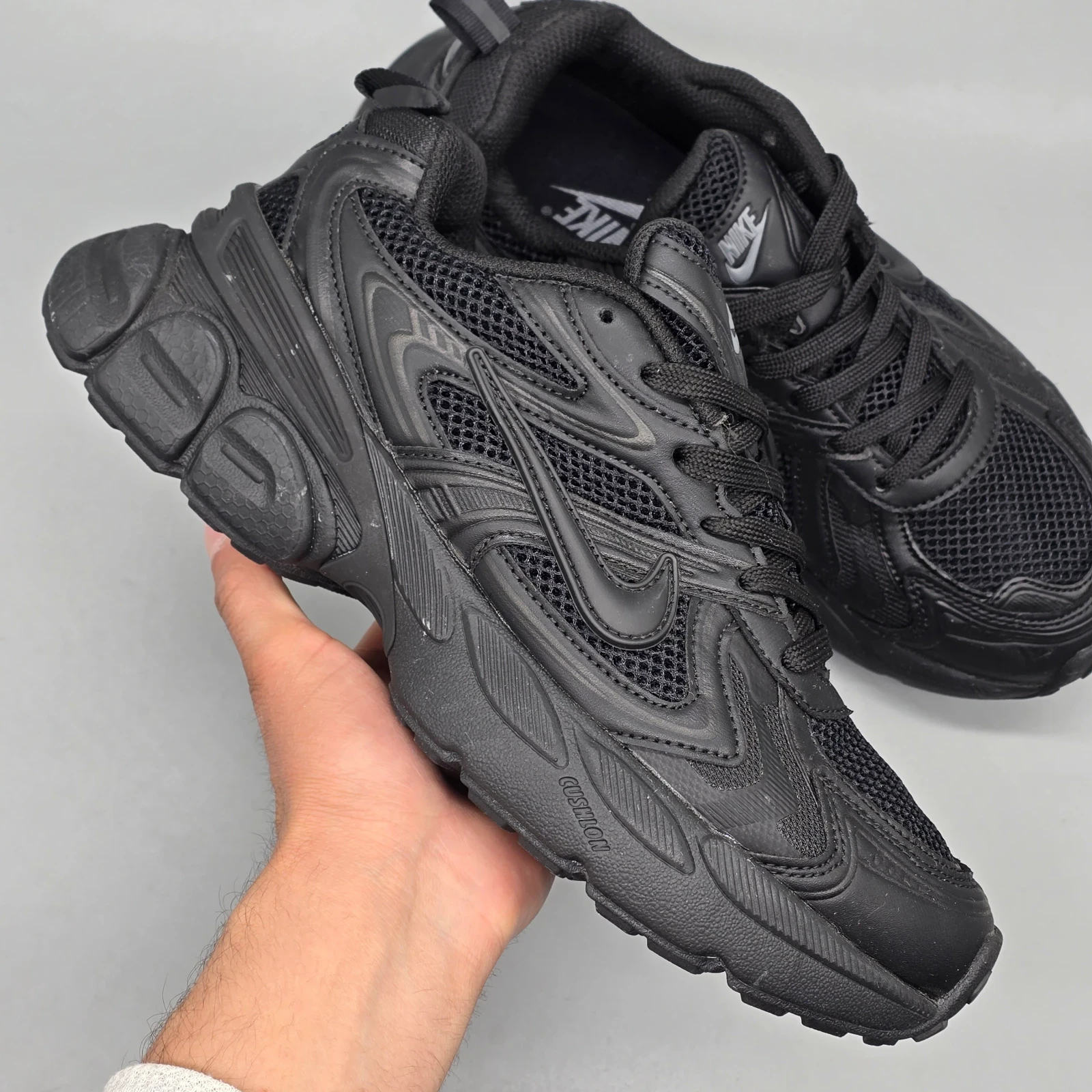 NIKE INITIATOR (RÉPLICA 1.1) 9