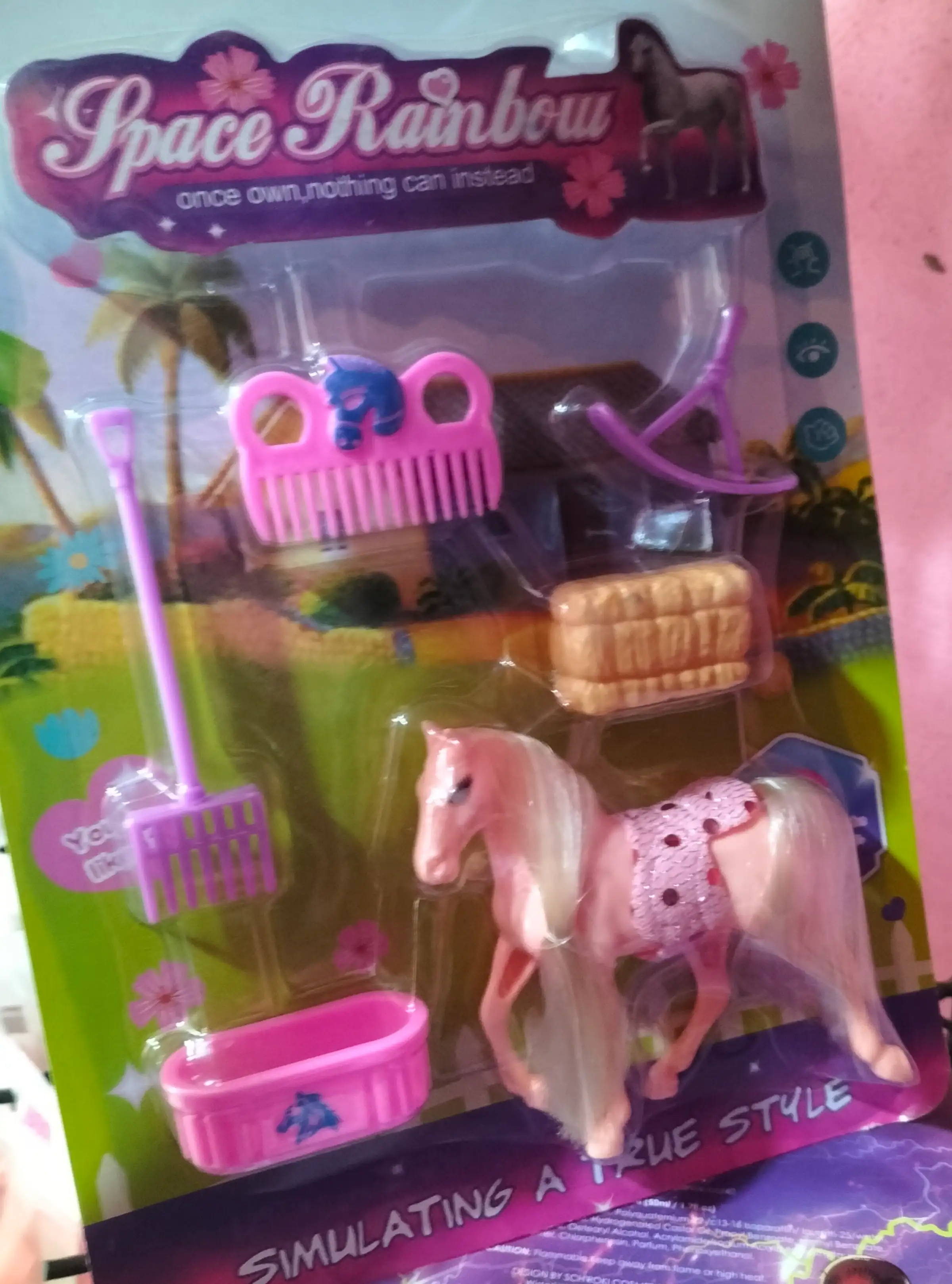 Caballo con accesorios