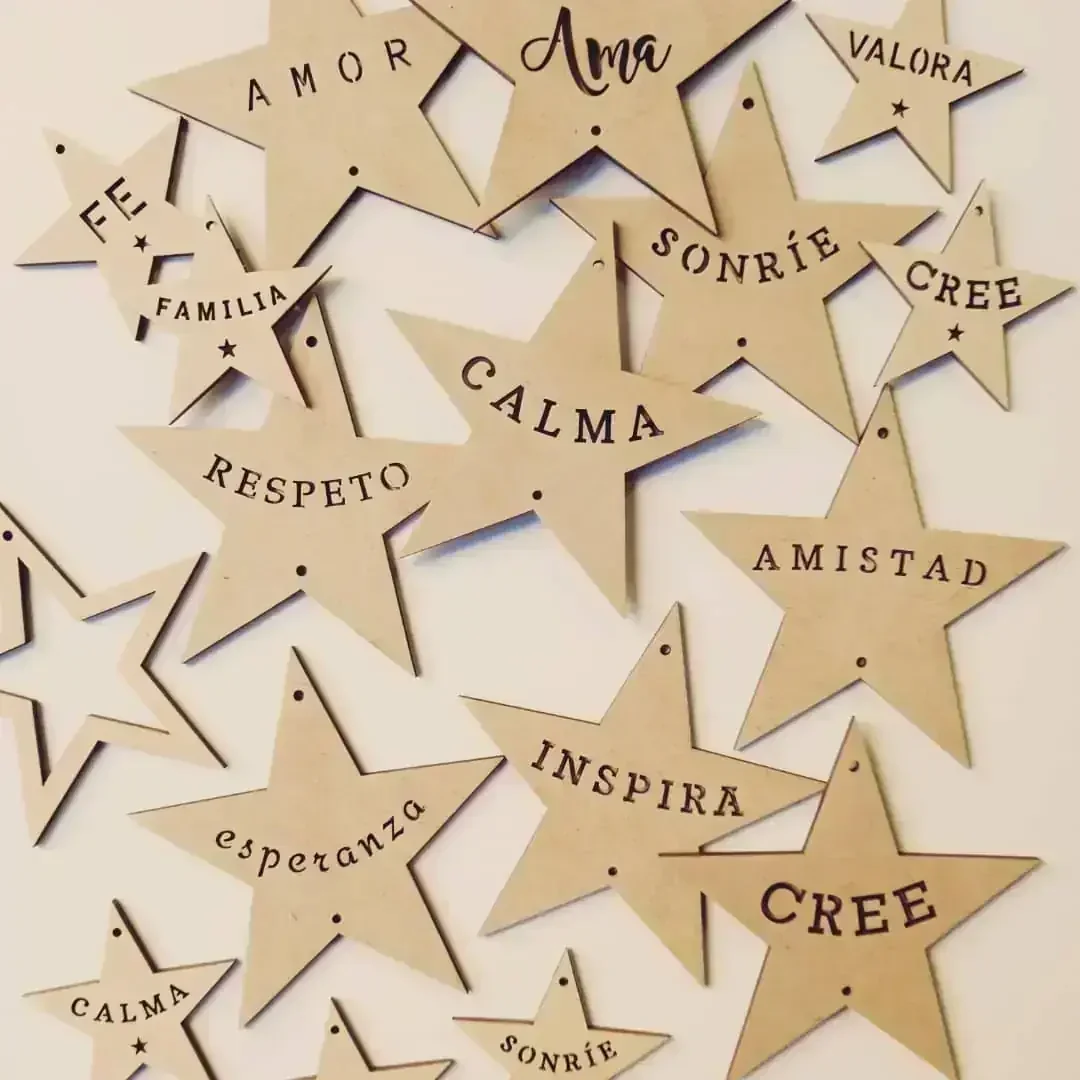 FIGURA ESTRELLA CON PALABRA 10 CM 2