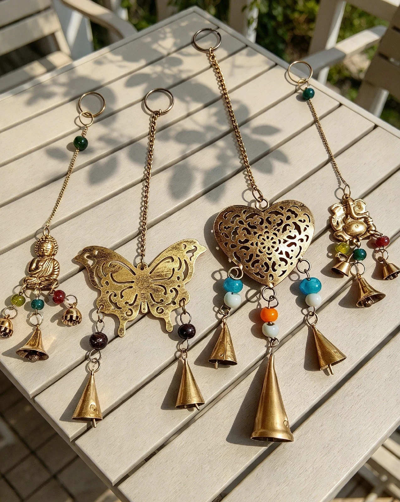 LIQUIDACIÓN Lote 4 colgantes metálicos y de bronce