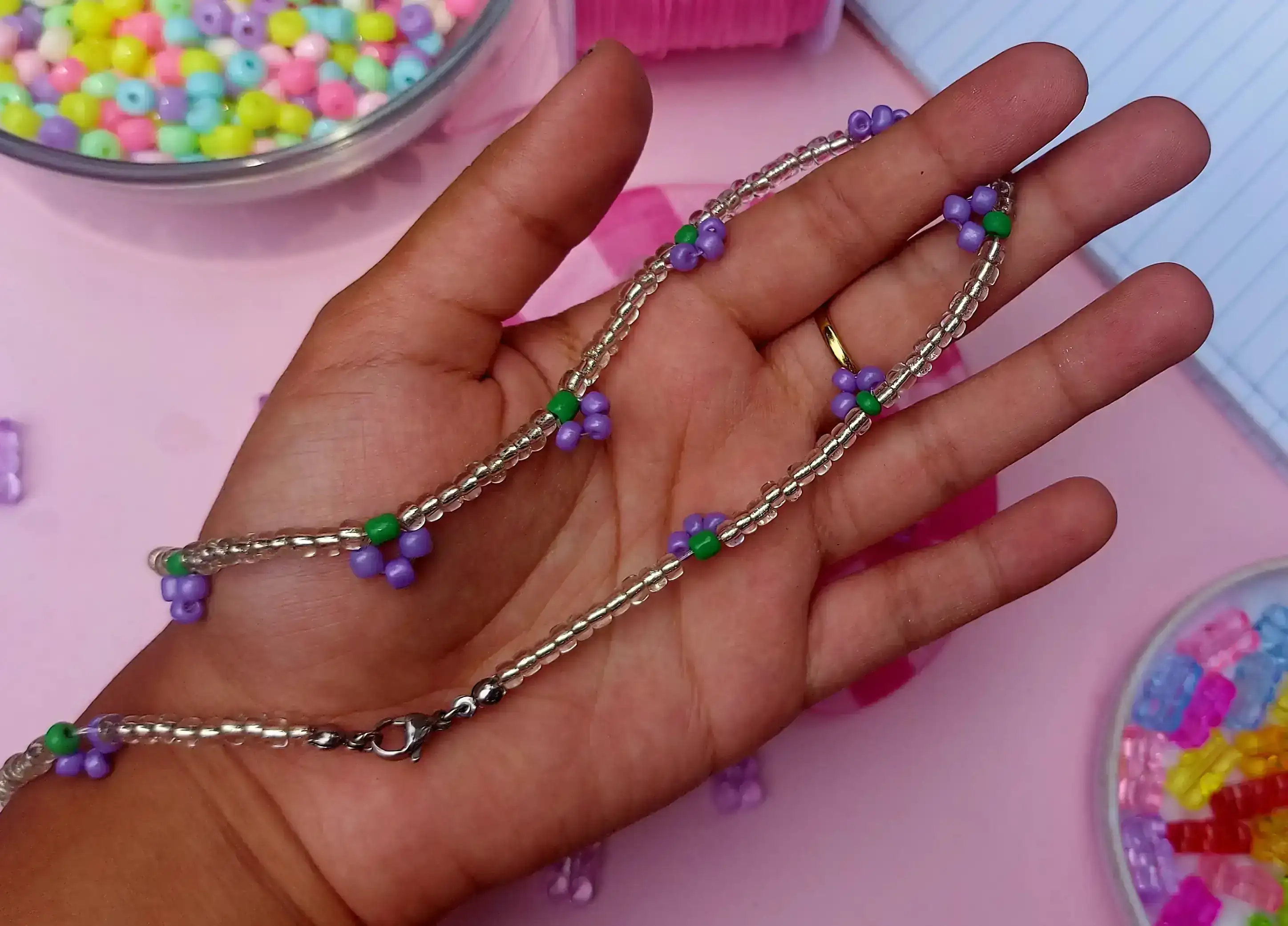 Collar de uvas  4