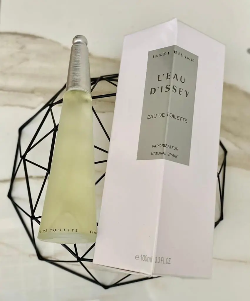 PERFUMES HOMBRE AAA 6