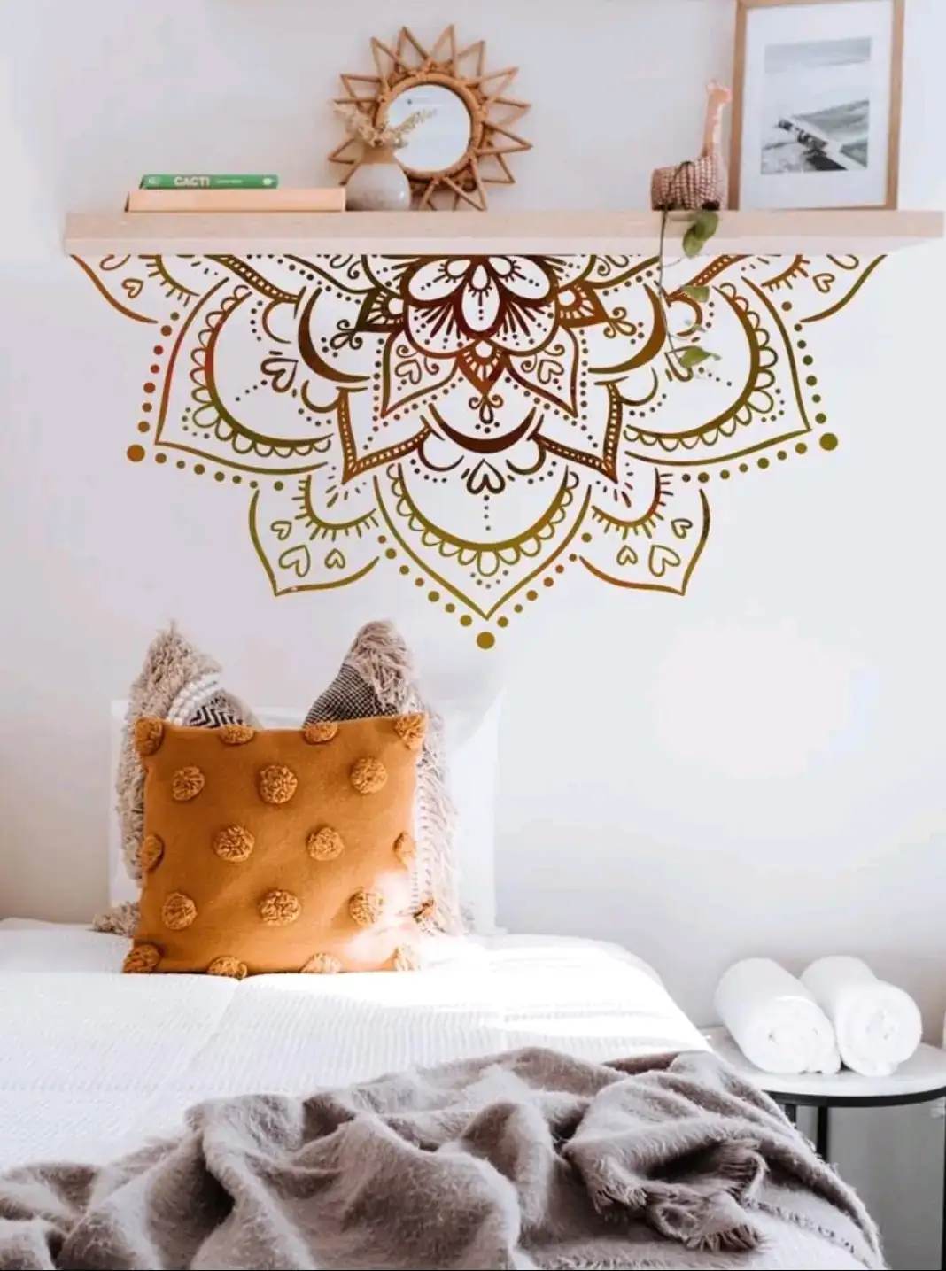 Vinil para pared medio mandala dorado