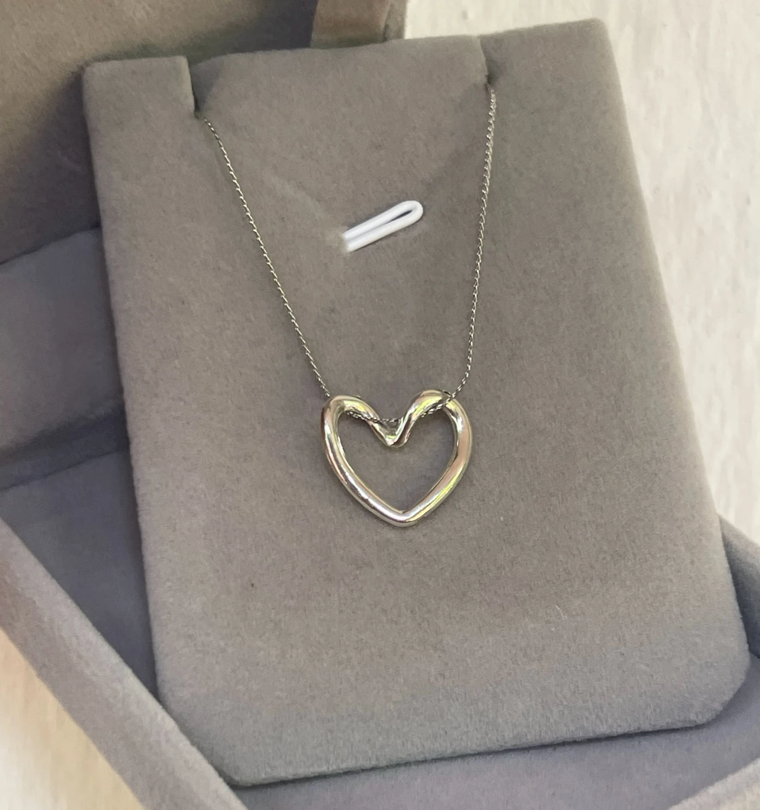 CADENA SILUETA CORAZON SILVER
