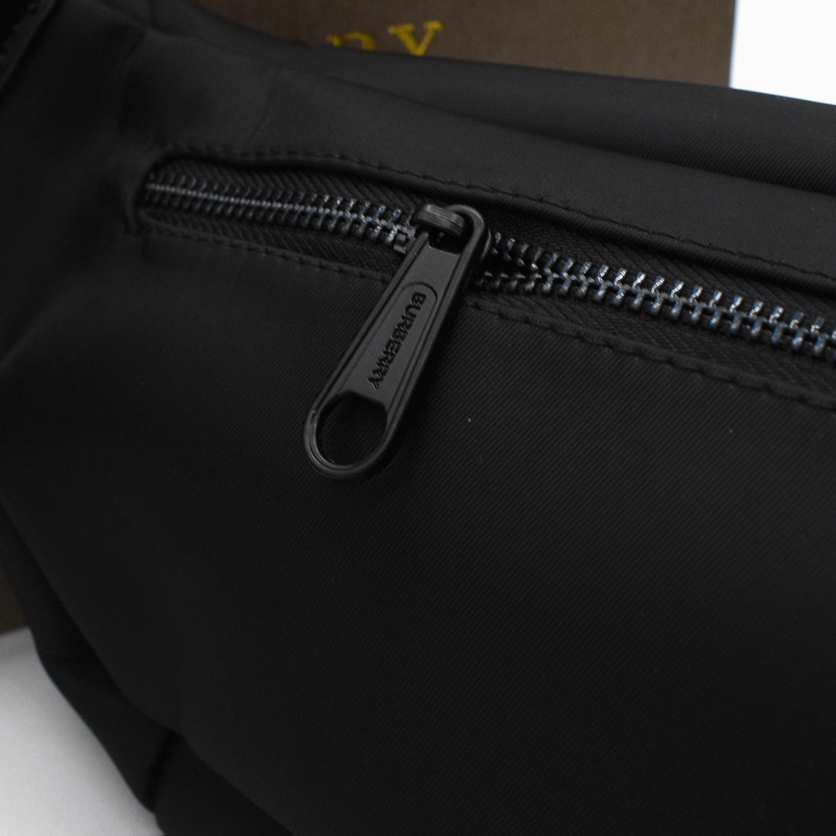 Bolso cangurera Negro 7