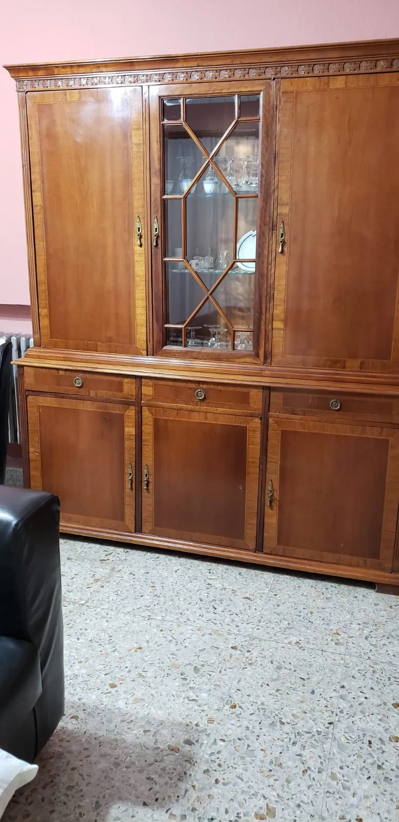Mueble de 6 puertas 1.90 x 1.60.  2