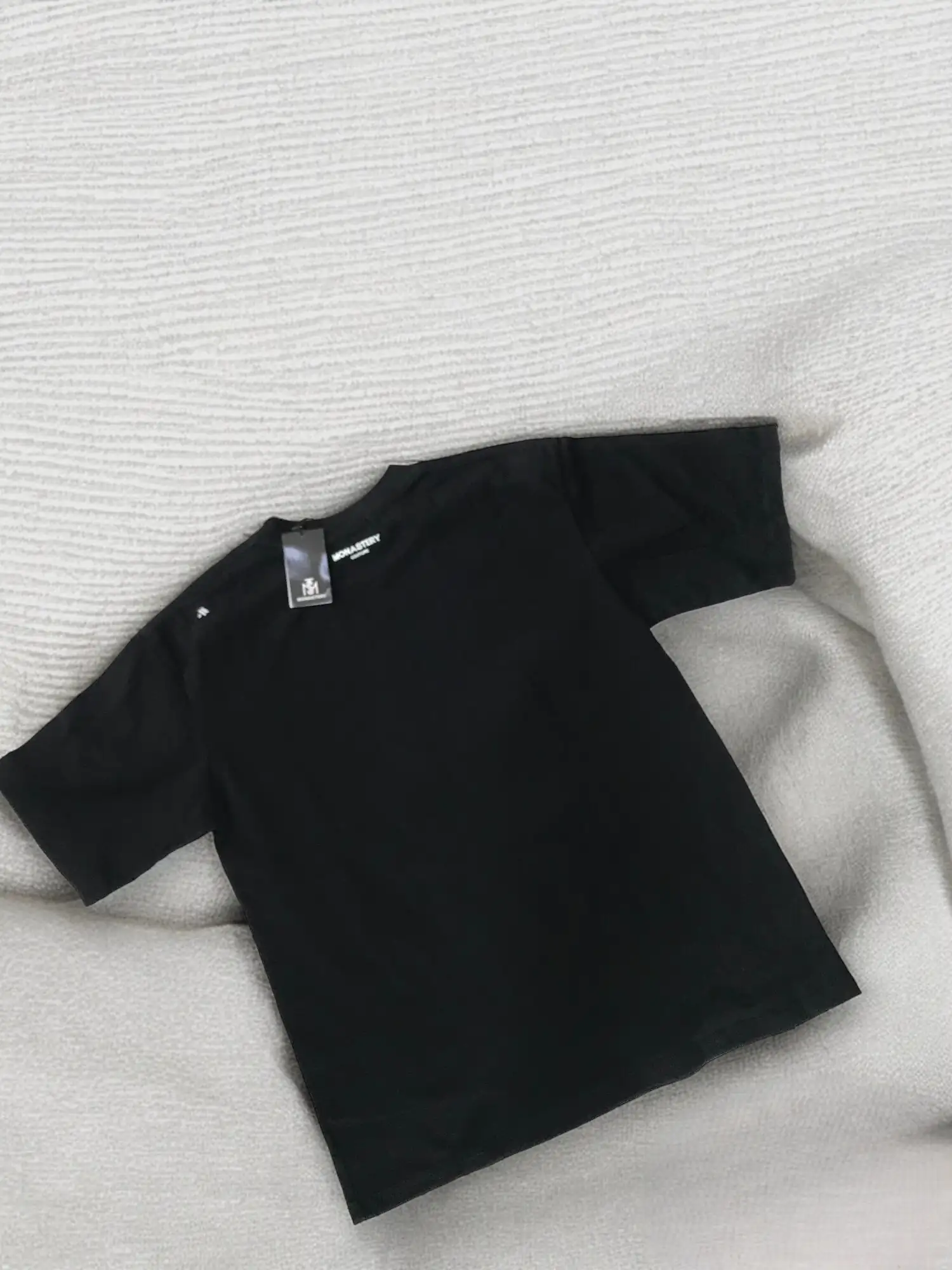 Camiseta Monastery Negra Points 2