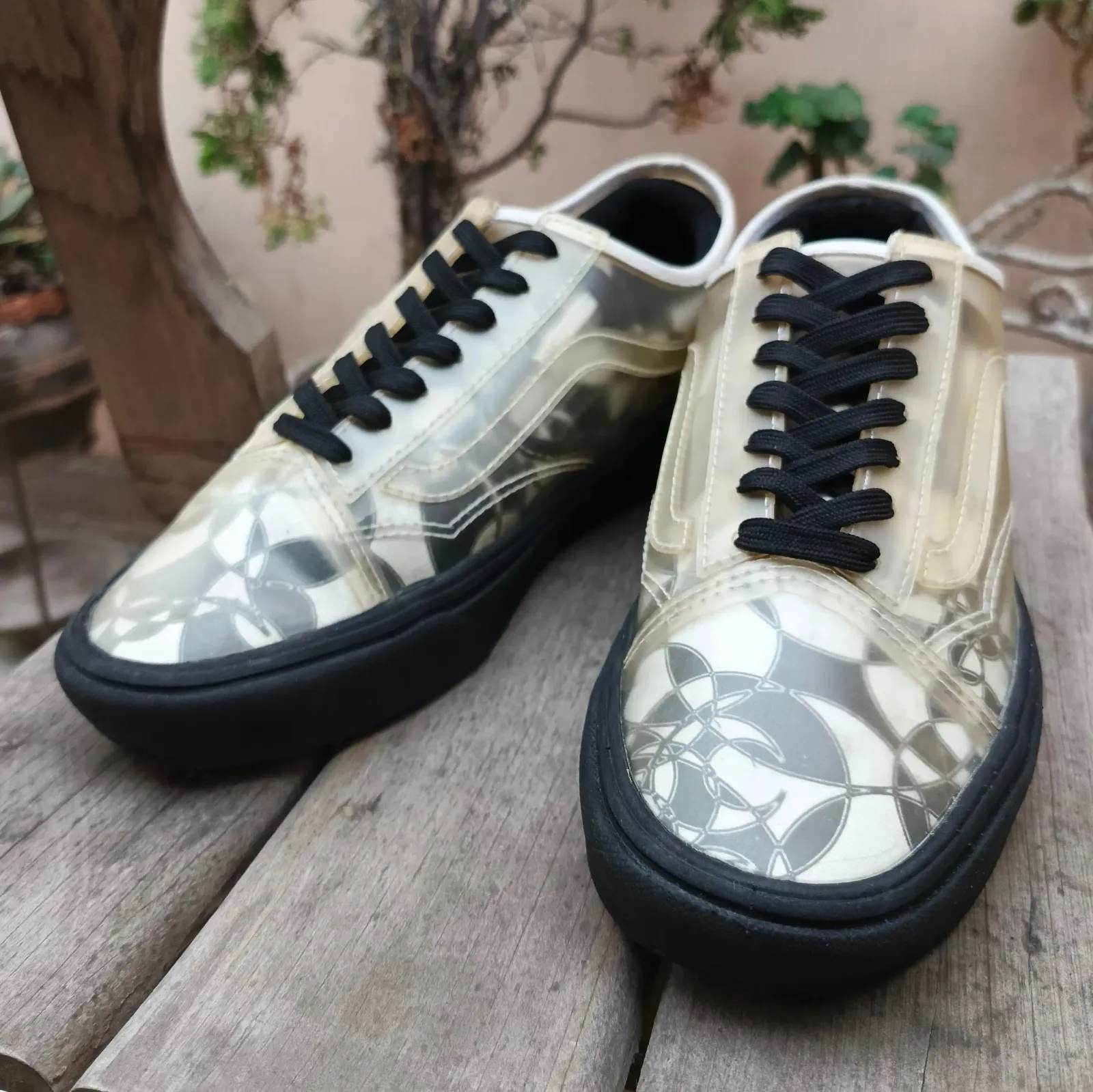 Vans 2