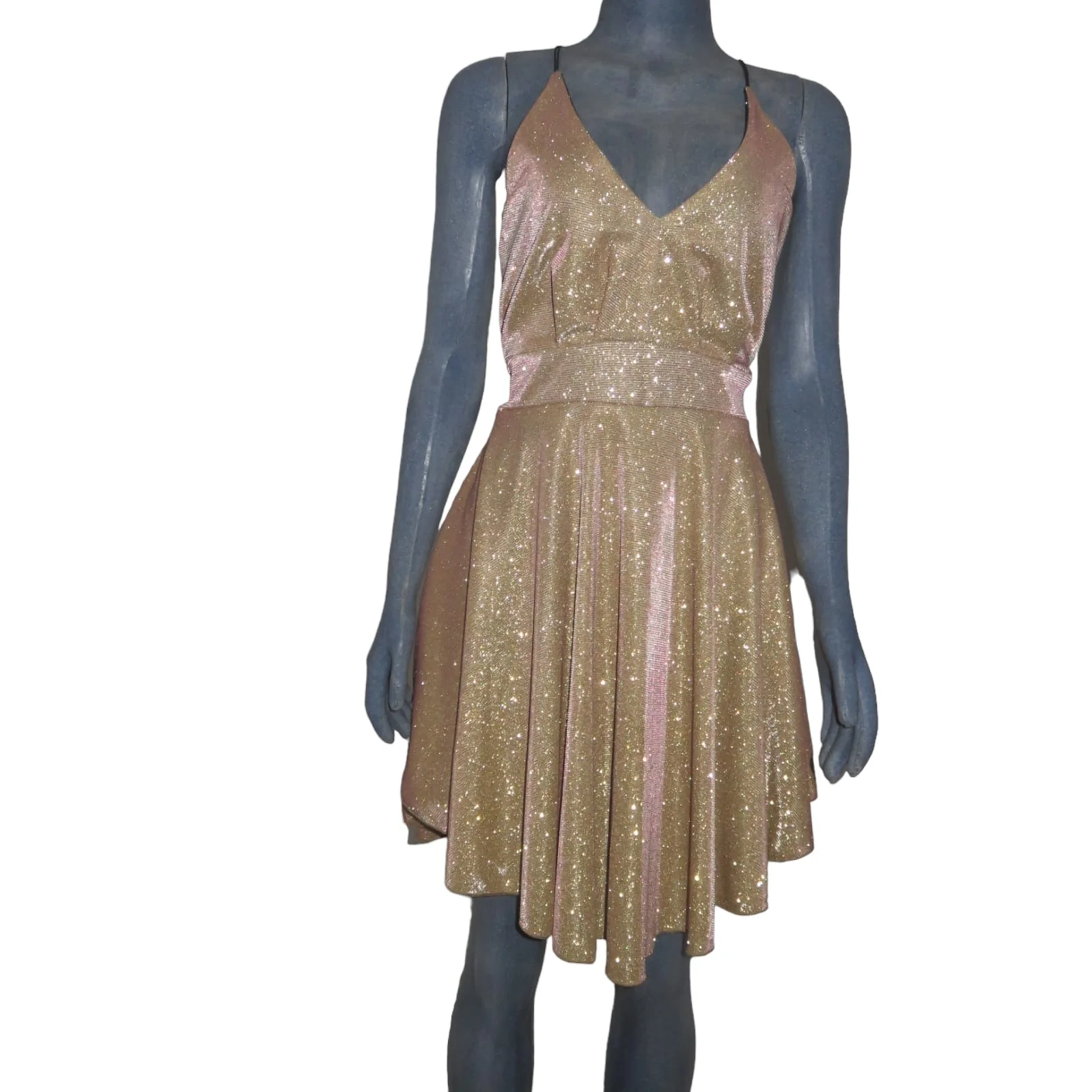 Vestido dorado brilloso