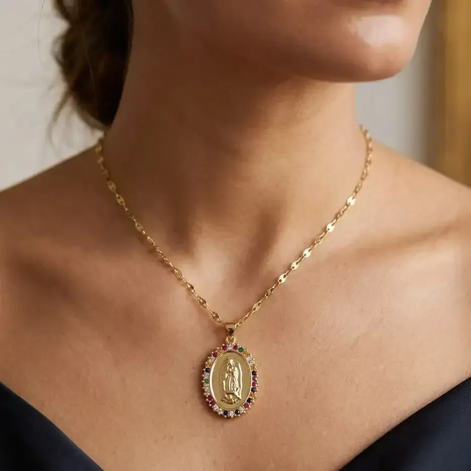 Cadena Y Dije En Acero Con Piedra Circon De Virgen De Guadalupe Colores 3