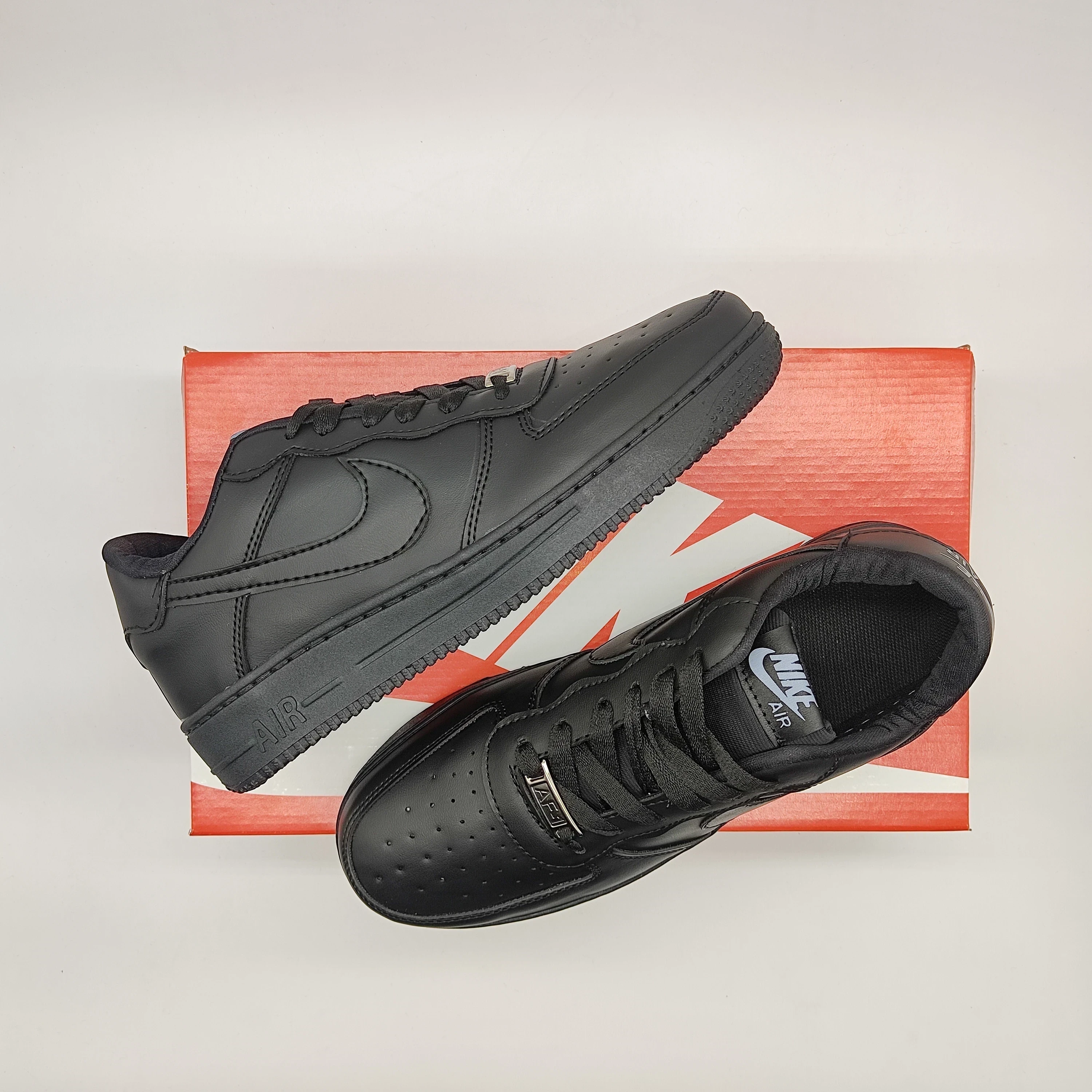 NIKE AIR FORCE ONE NEGRO (Colombiano) 2