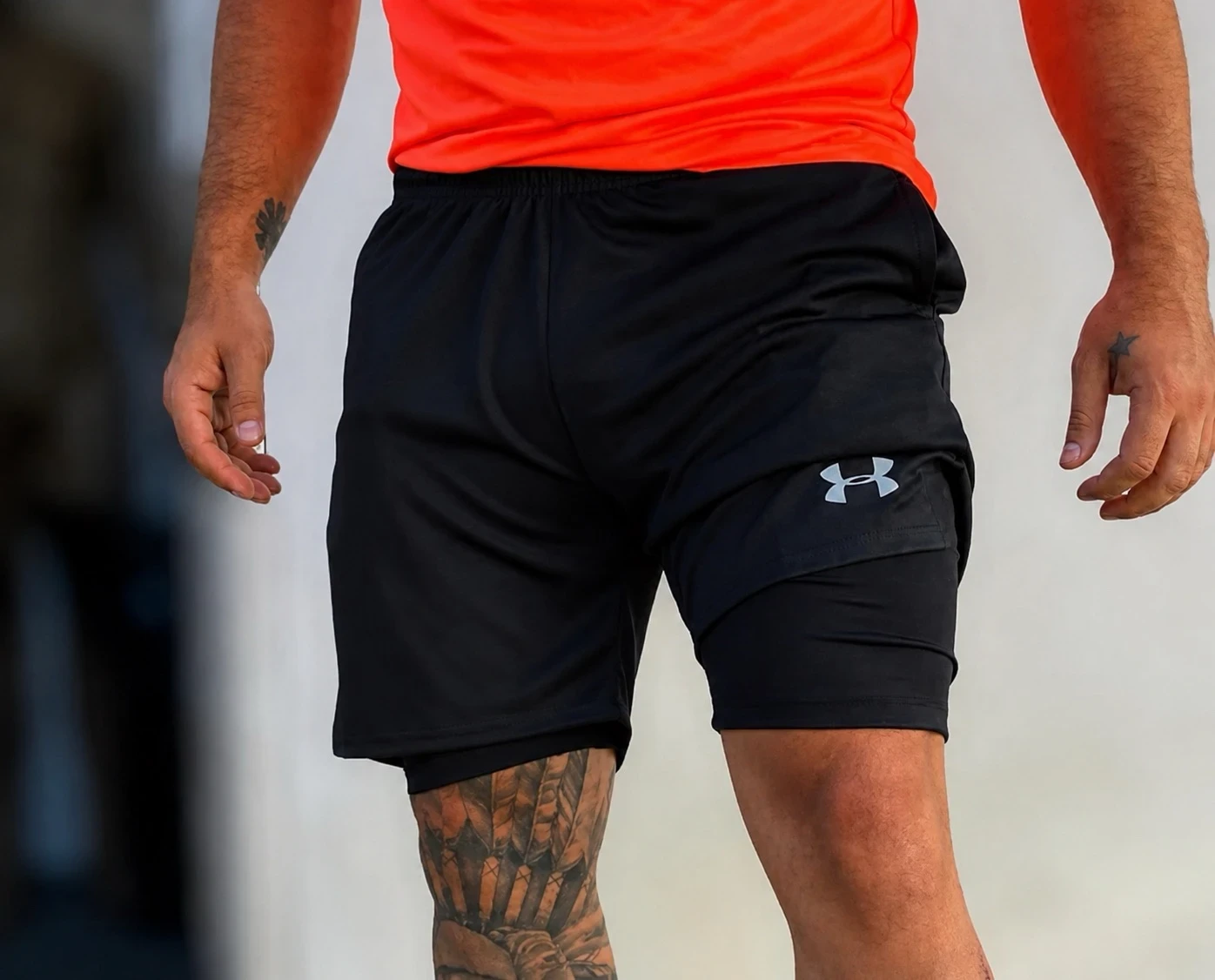 SHORT CON CALZA 