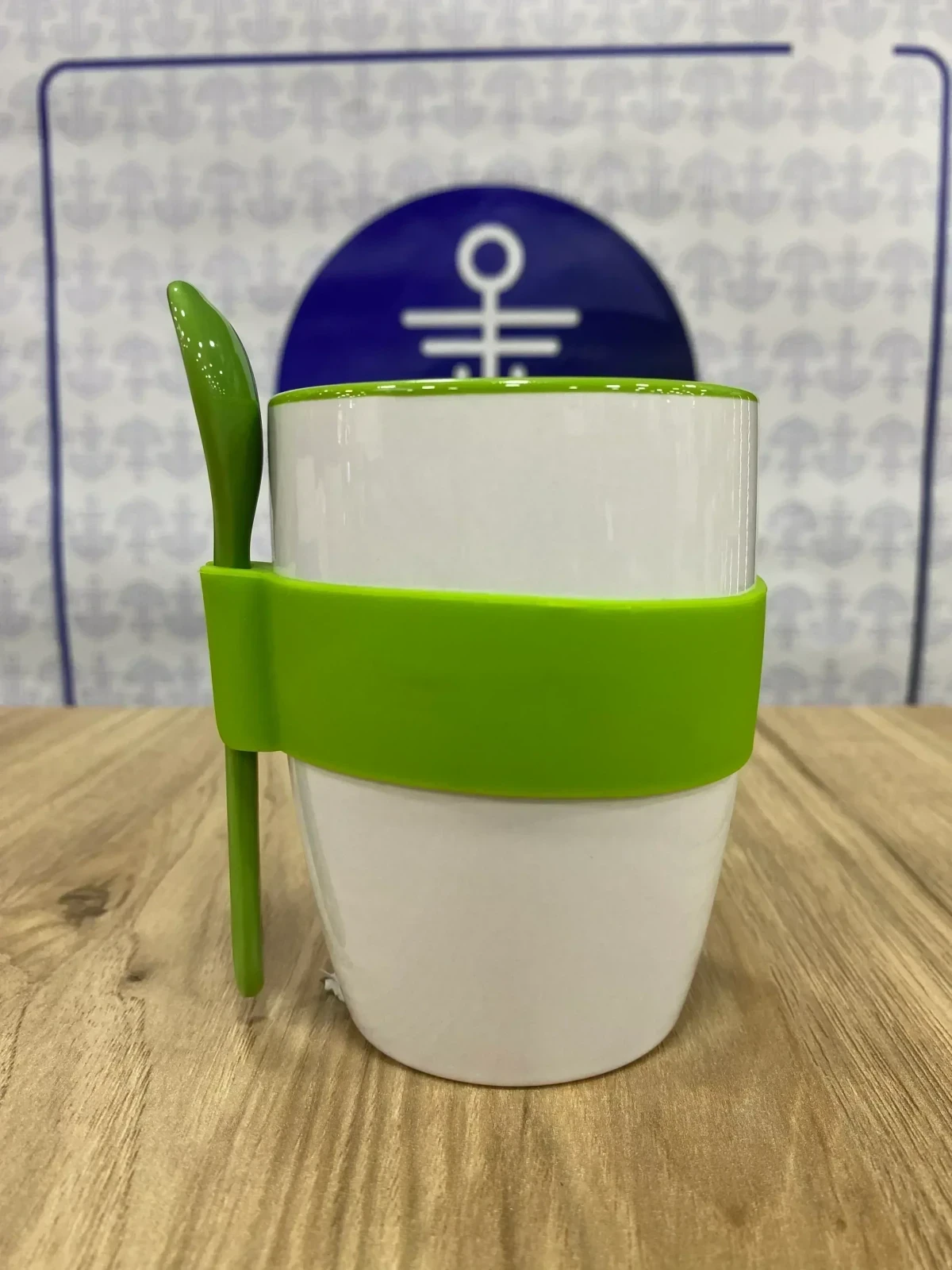 Vaso Fondo Color Conico Siliconado Con Cuchara 