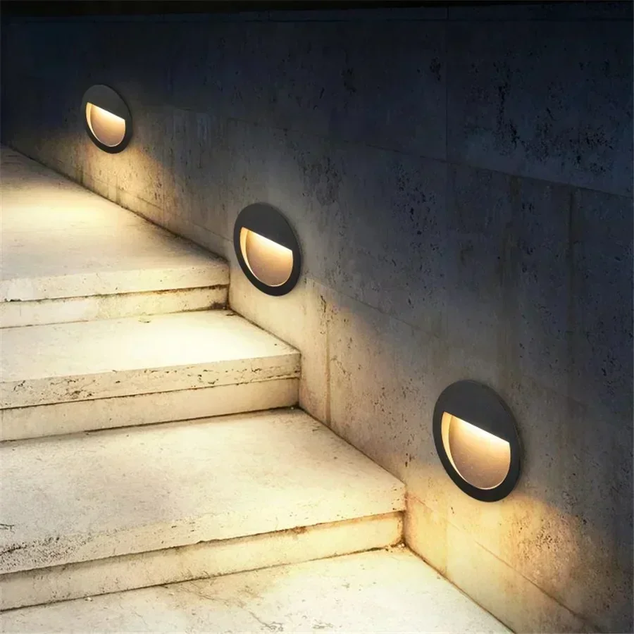 LUMINARIA LED GRADA/PARED BRIO 3W IP65 LUZ CALIDA 3000K 5