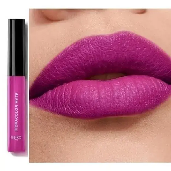 Labial Hidracolor Mate tono Fucsia Pop de Esika