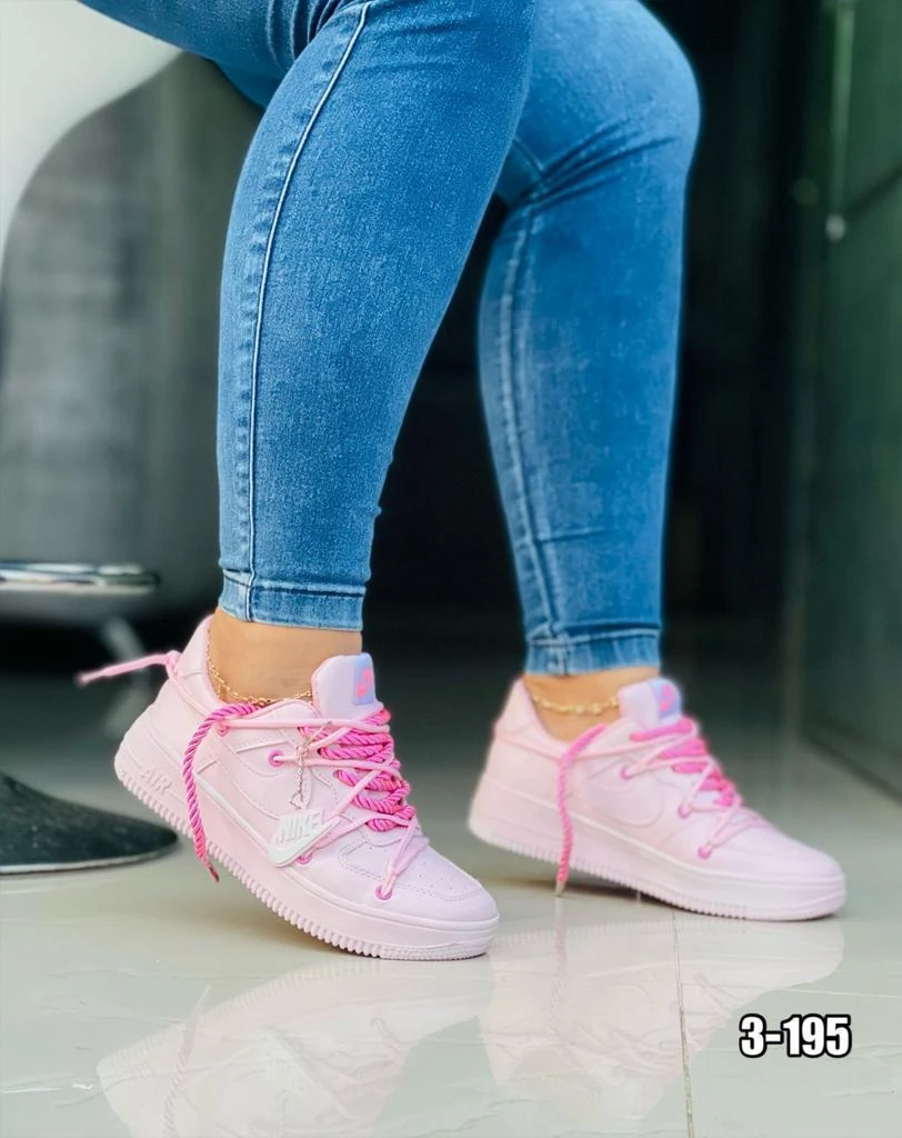NIKE AIR FORCE 1 (Colombiano)