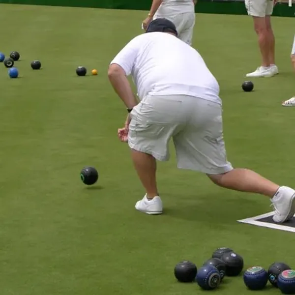 BOLOS CÉSPED