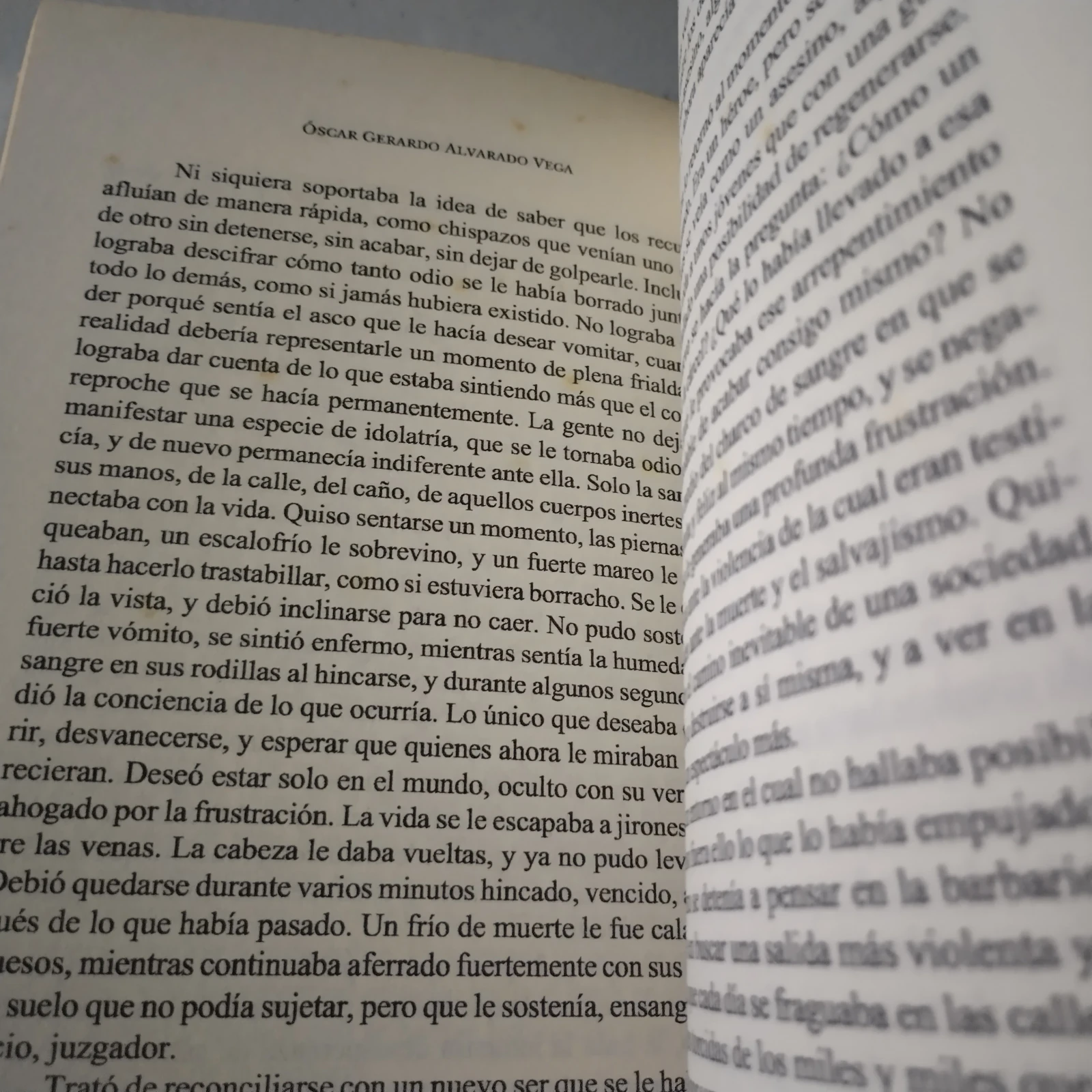 La venganza y itros cuentos, Óscar Alvarado Vega, usado  3