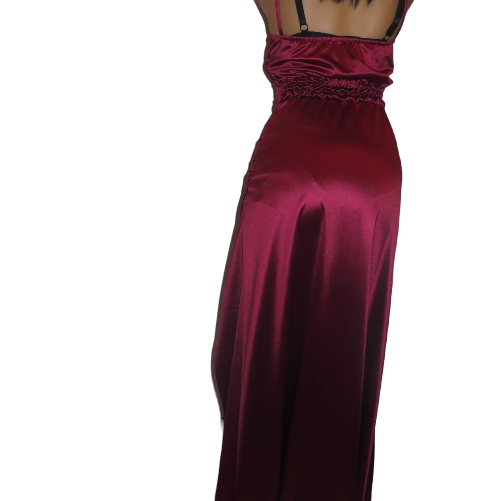 Vestido rojo largo con abertura 3