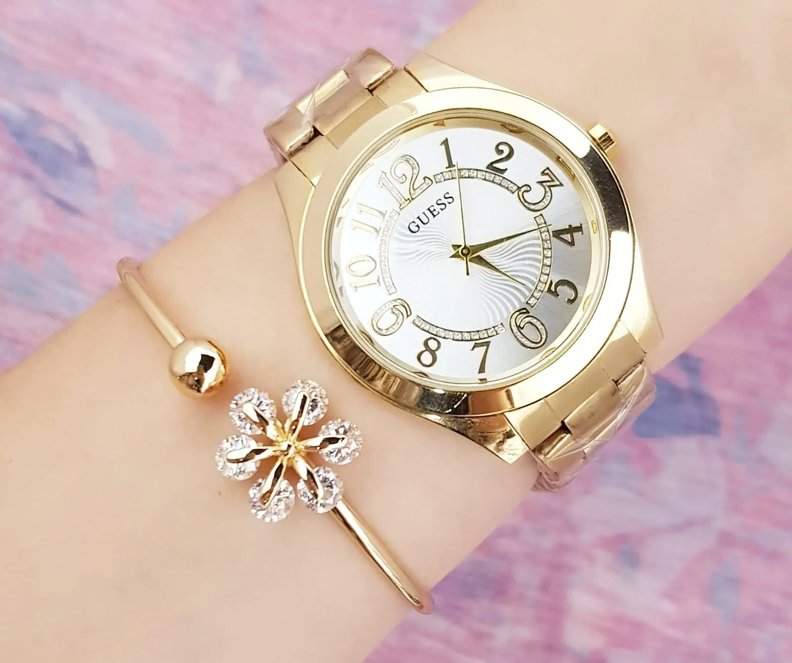 GUESS #newcollection 5